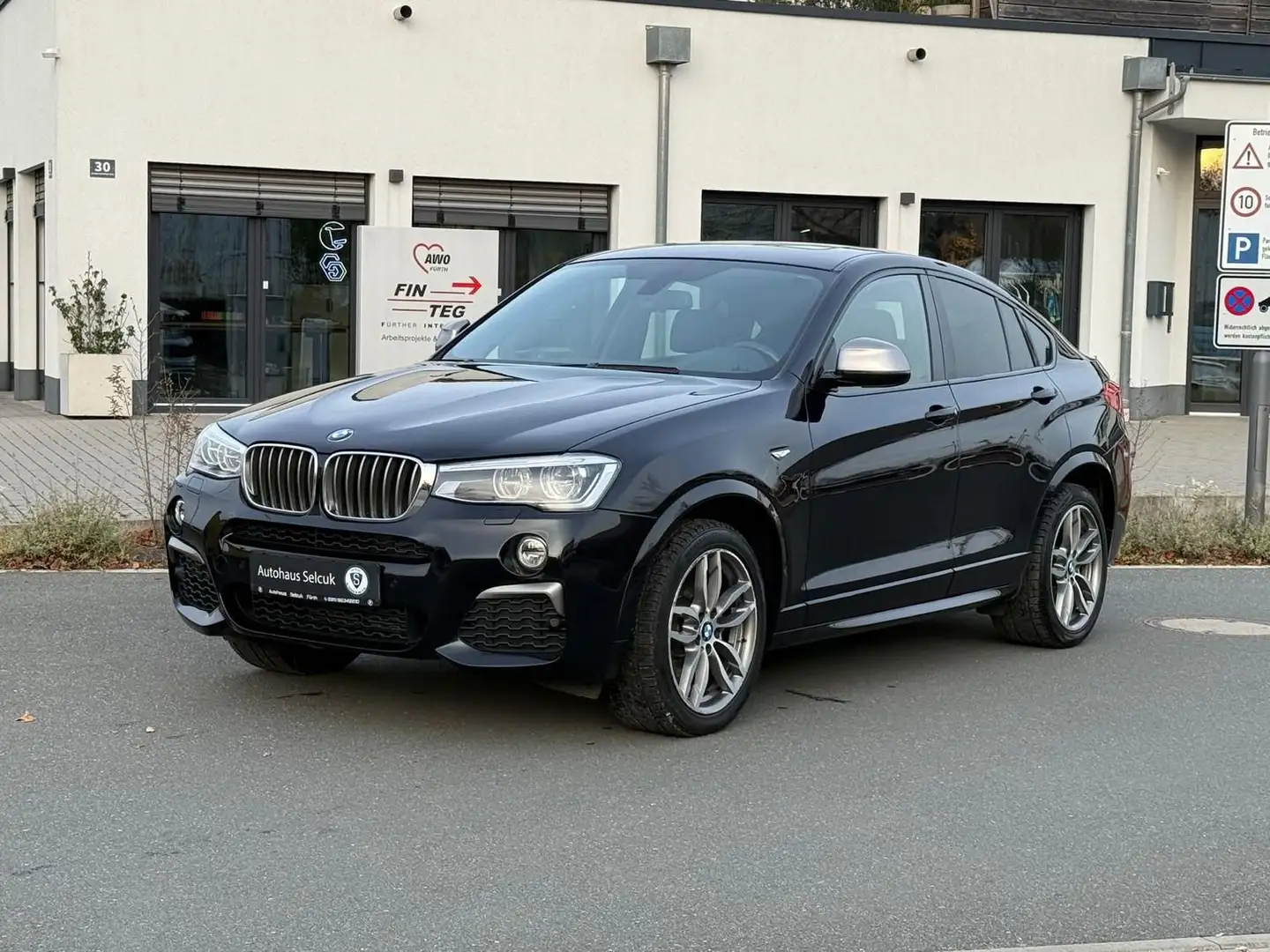 BMW X4 M M40 *HUD*Harman-Kardon*SD* Schwarz - 2