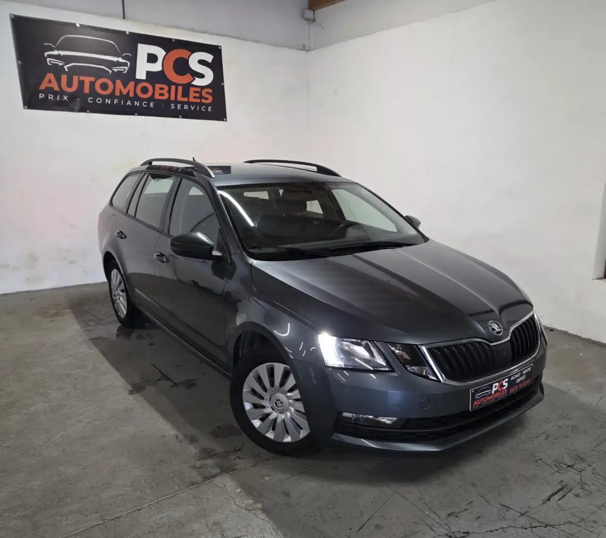 Skoda Octavia SW 1.6 CR TDi* GPS*APP*PDC AVT-ARR*ATT. REMORQUE.. Grijs - 1