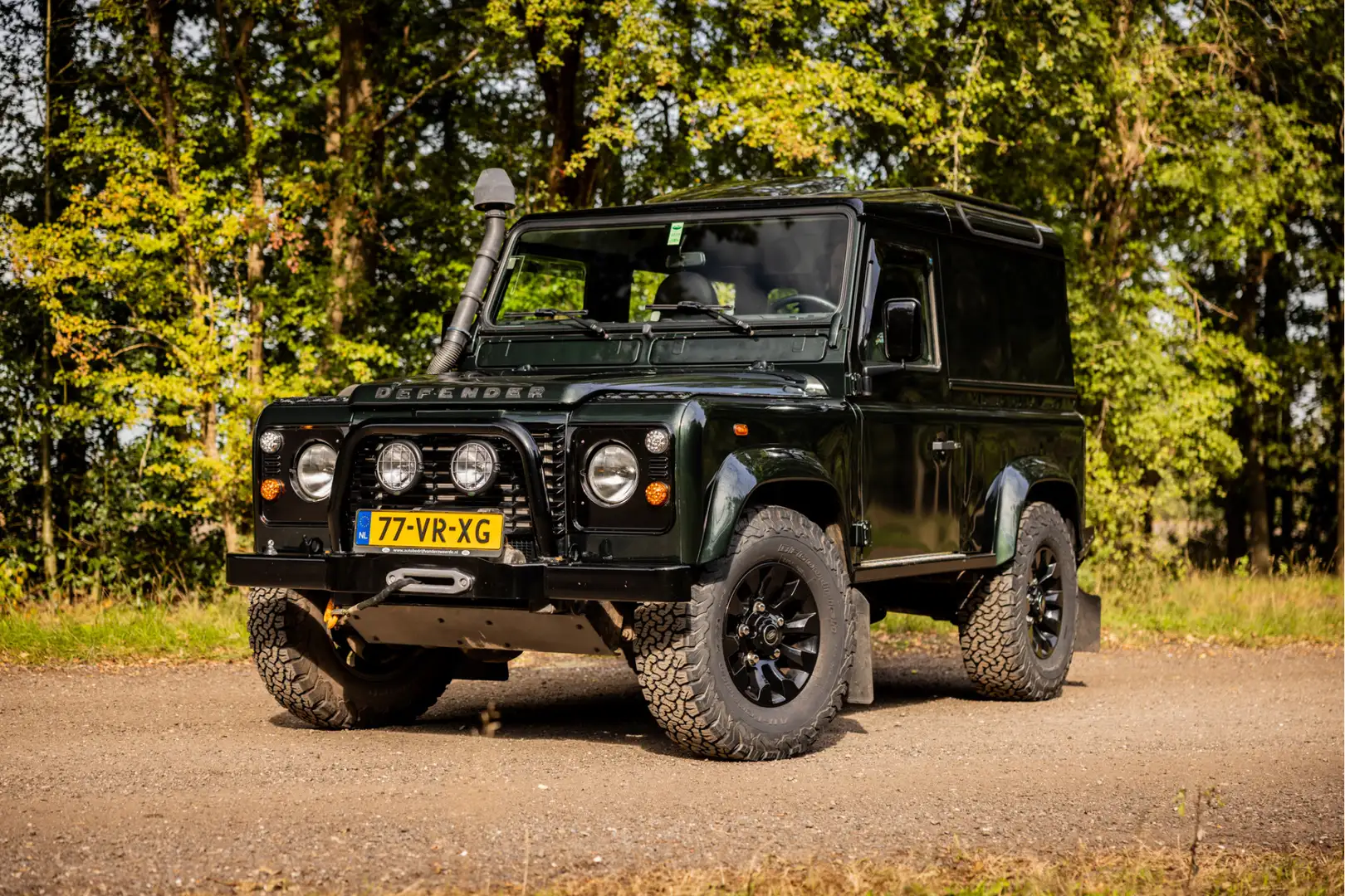 Land Rover Defender Td5 Hard Top Commercial Unieke staat Groen - 1