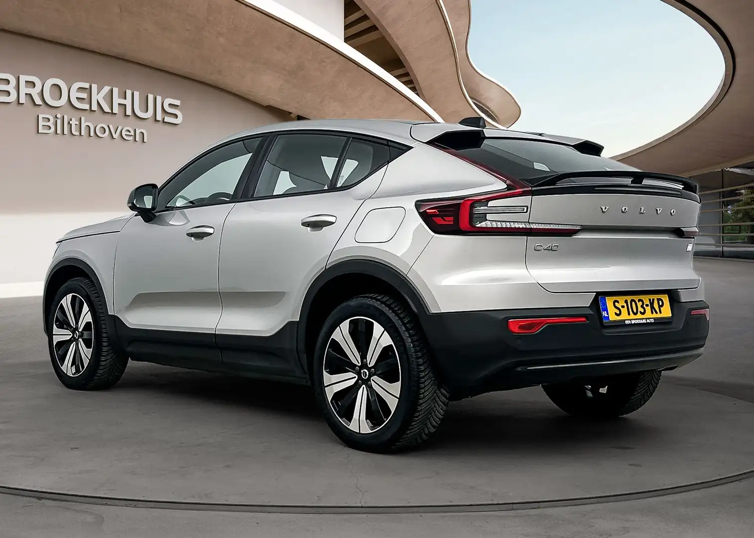 Volvo C40 Single Motor Core 69 kWh | Stoel + Stuurverwarming Grijs - 2