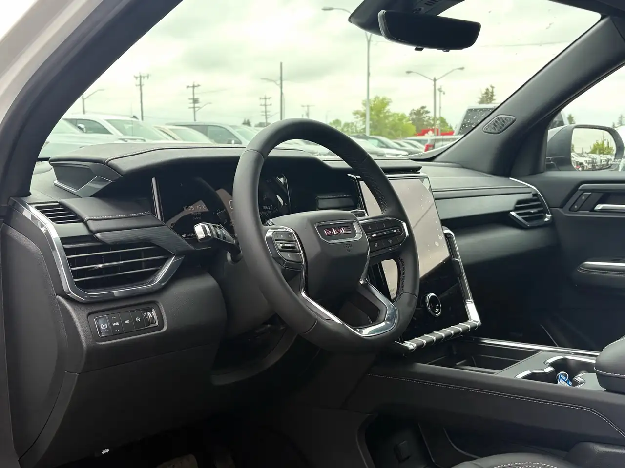 GMC Acadia снимка GMC Acadia