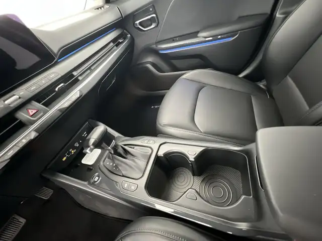 Kia K4 view 14