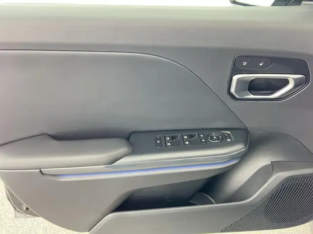 Kia K4 view 11