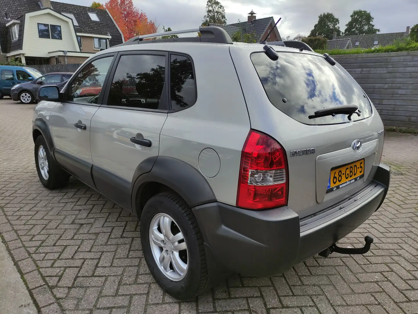Hyundai TUCSON Tucson 2.0i CVVT DynamicVersion 2WD Gris - 2