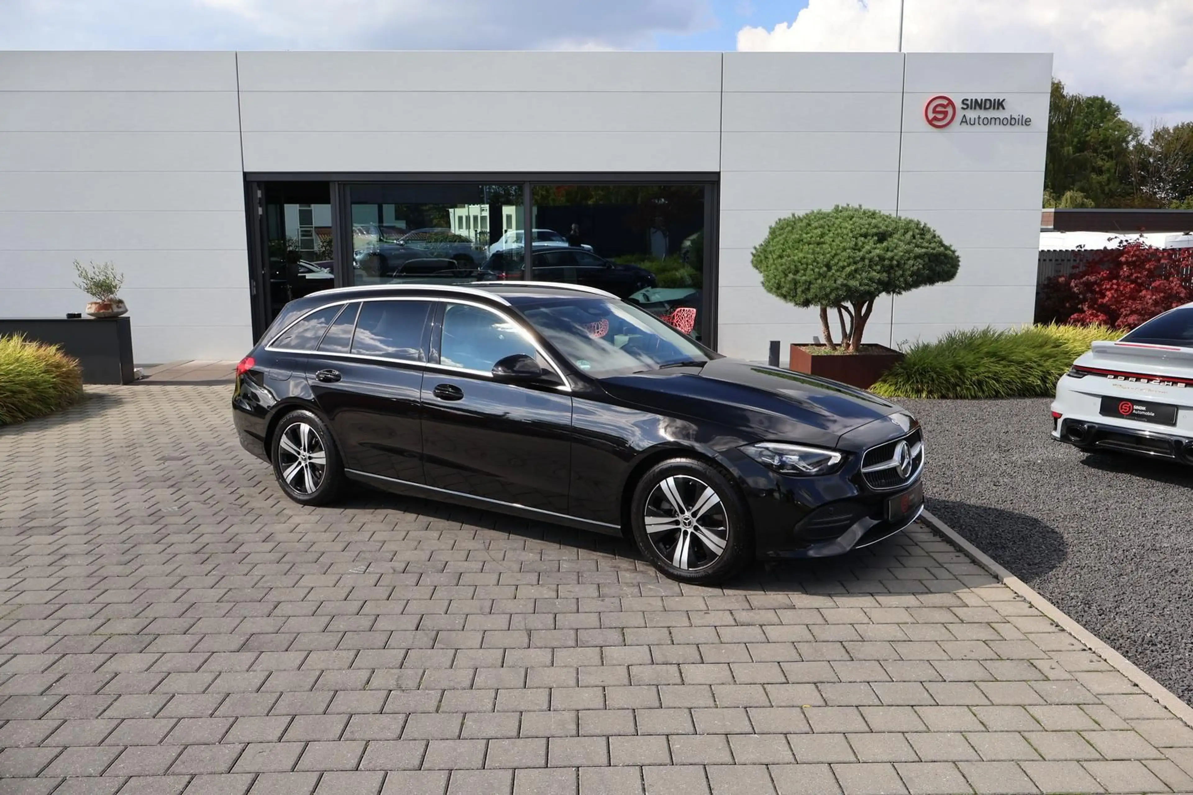 Mercedes-Benz C 200 T Avantgarde FACELIFT AHK-Kamera-Navi-LED — photo 3