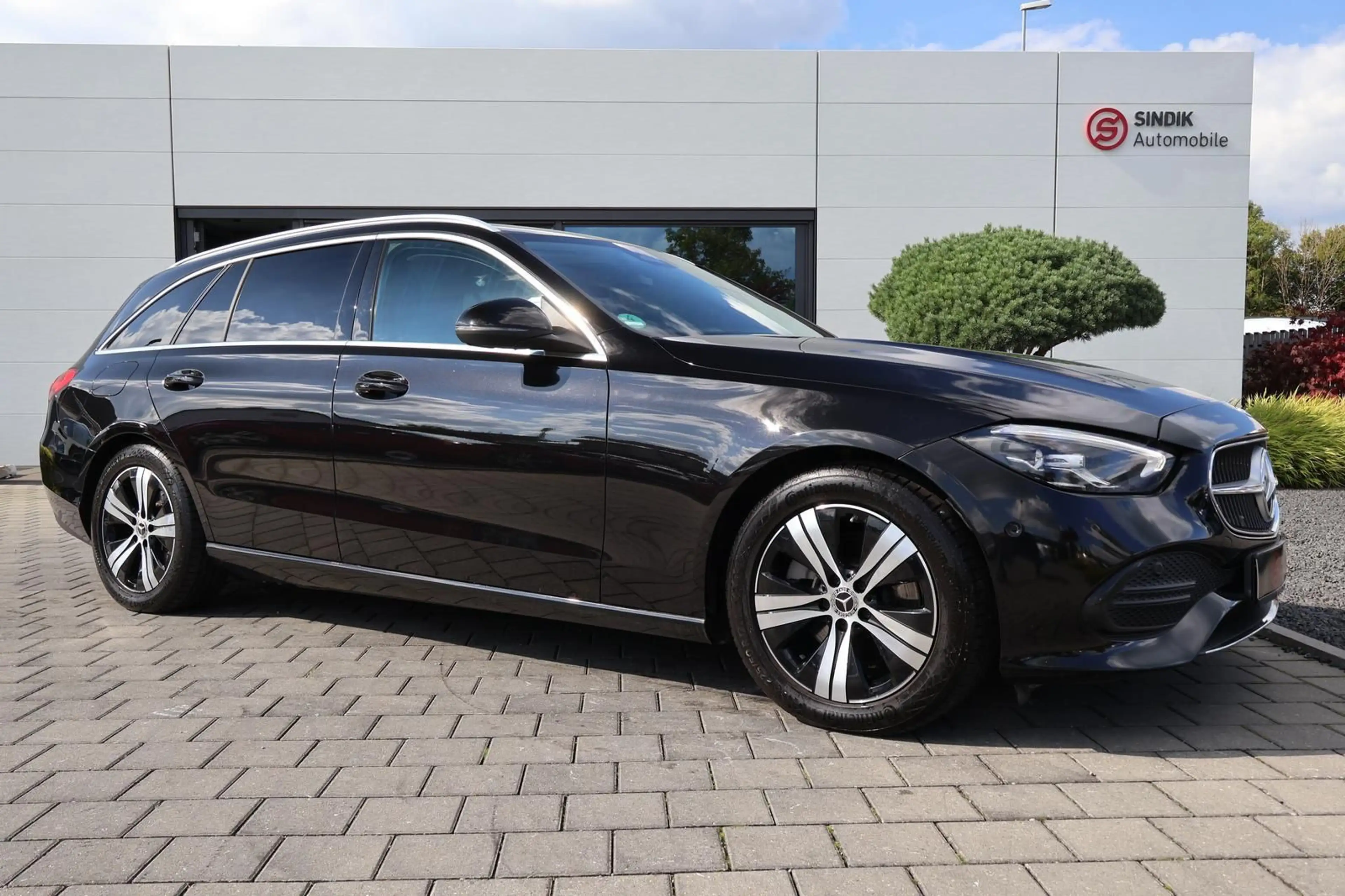 Mercedes-Benz C 200 T Avantgarde FACELIFT AHK-Kamera-Navi-LED — photo 2