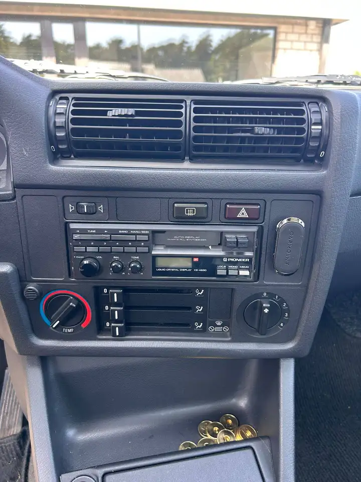 BMW 118 E30 316i, foto 9