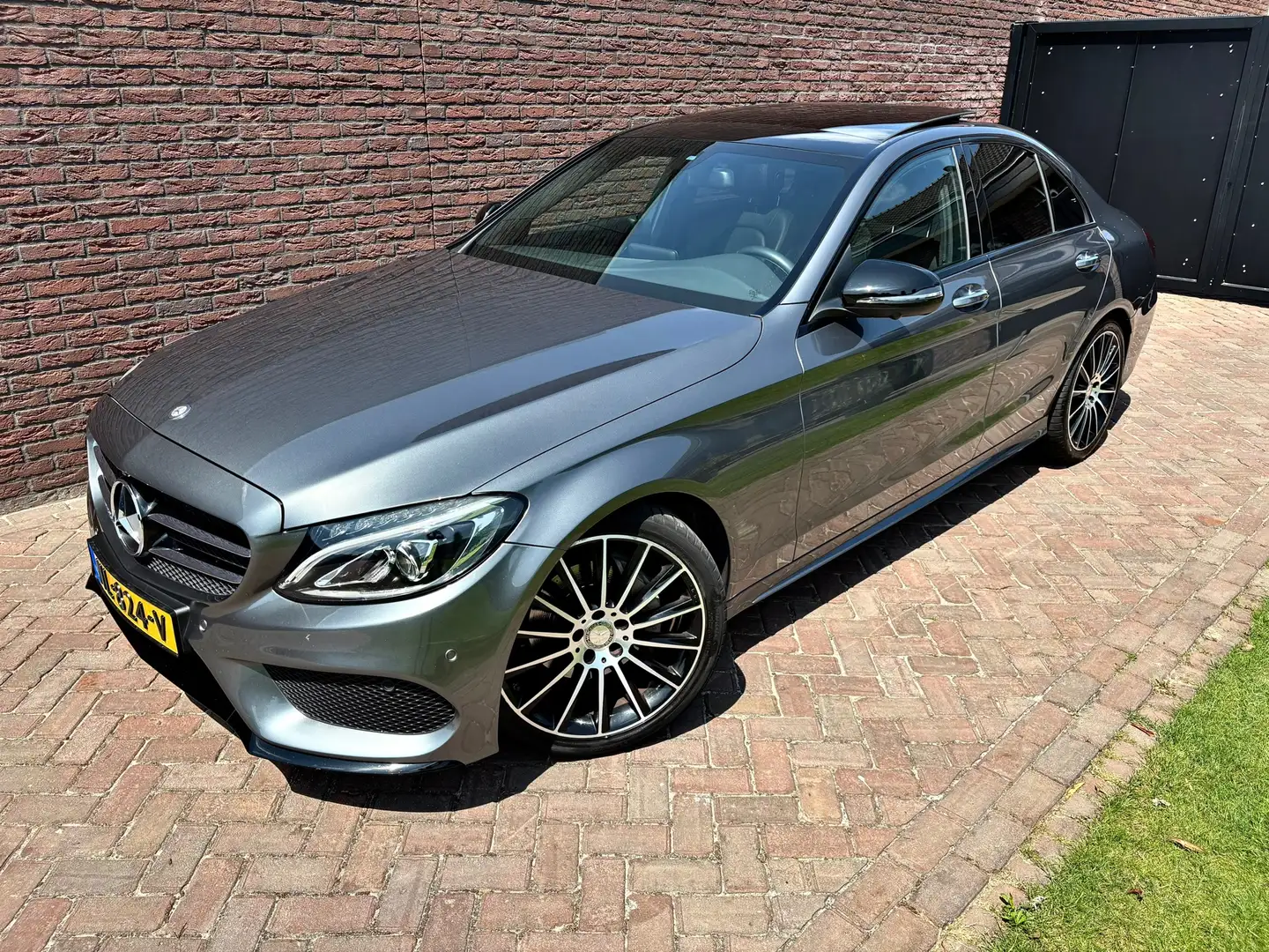 Mercedes-Benz C 180 AMG Sport Edition Panoramadak Leder Gris - 1