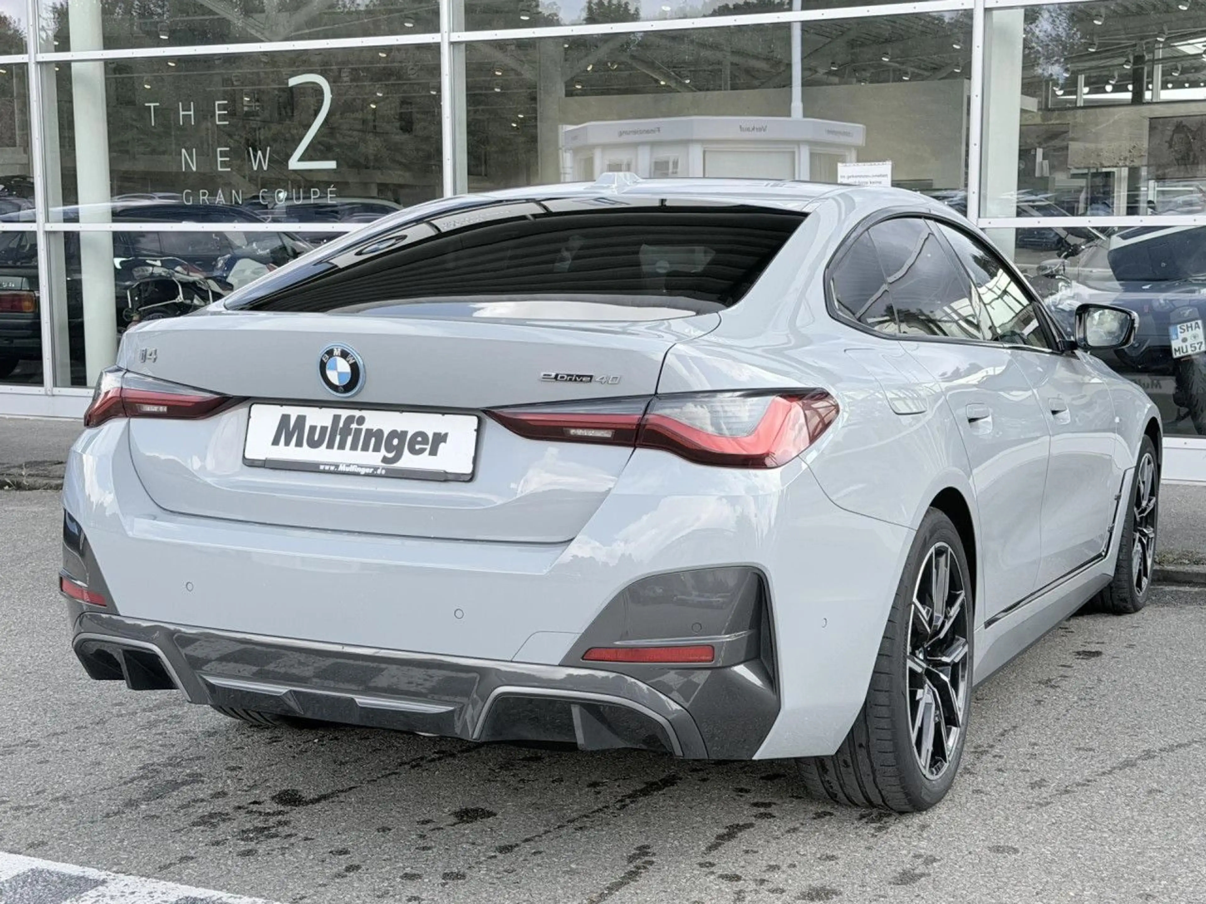 BMW i4 eD40 GC M Sport LiveProf ACC HUD Lenkradh.19" — photo 6