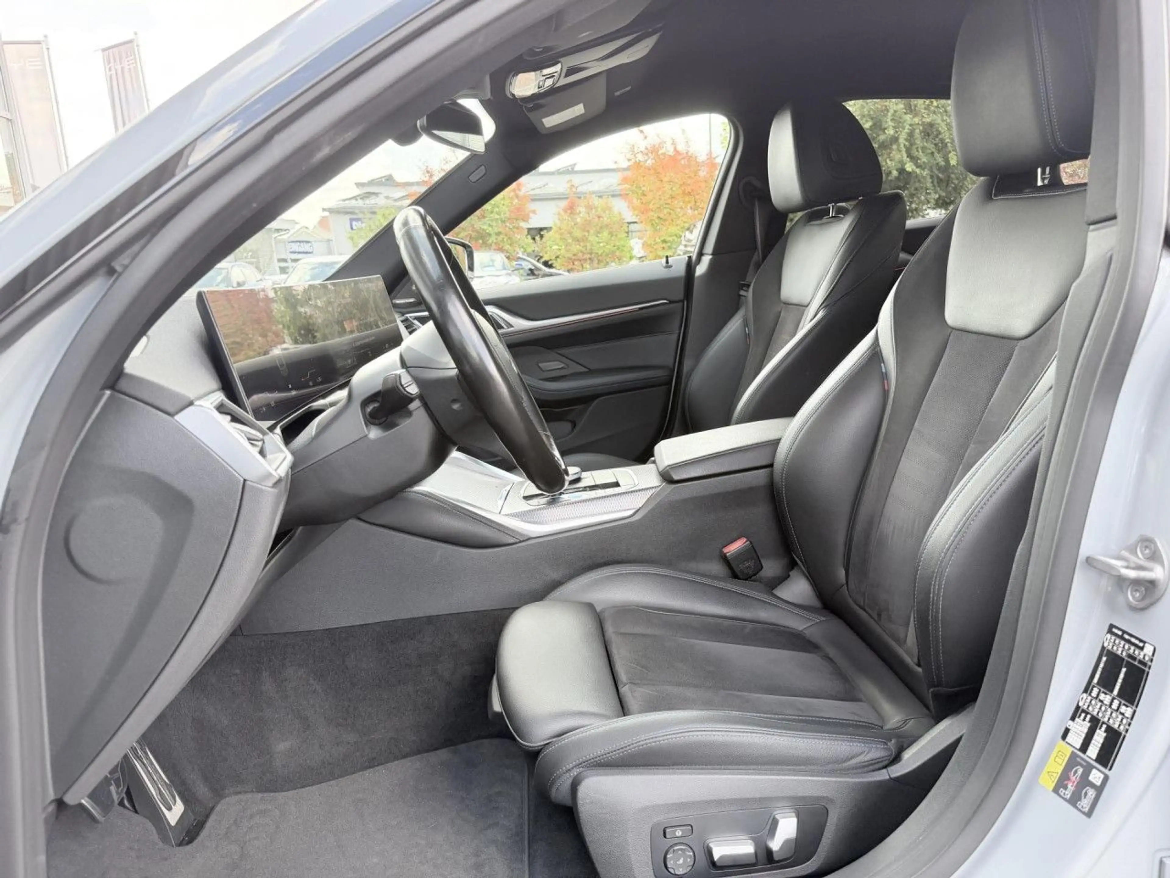 BMW i4 eD40 GC M Sport LiveProf ACC HUD Lenkradh.19" — photo 10