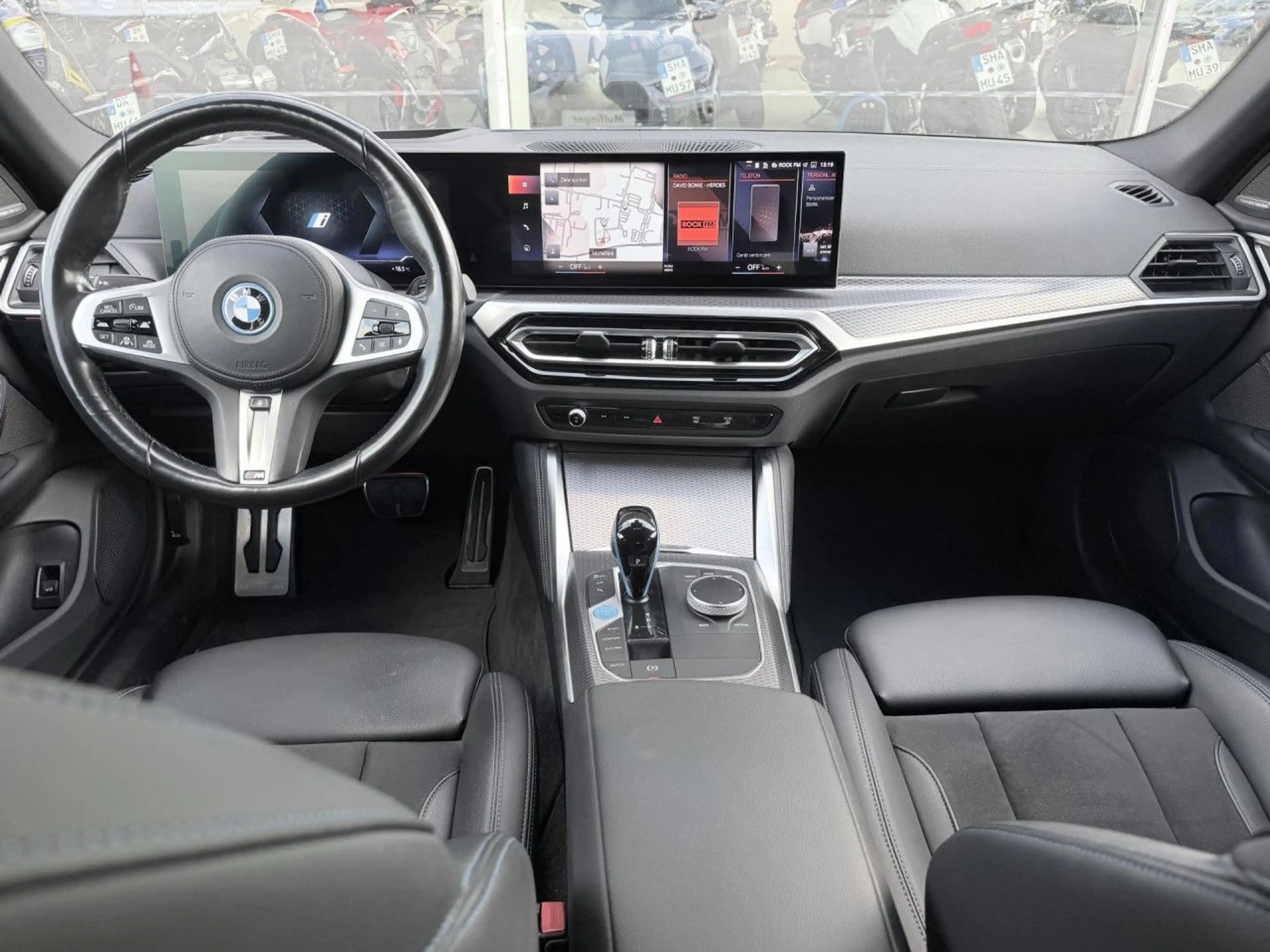 BMW i4 eD40 GC M Sport LiveProf ACC HUD Lenkradh.19" — photo 11