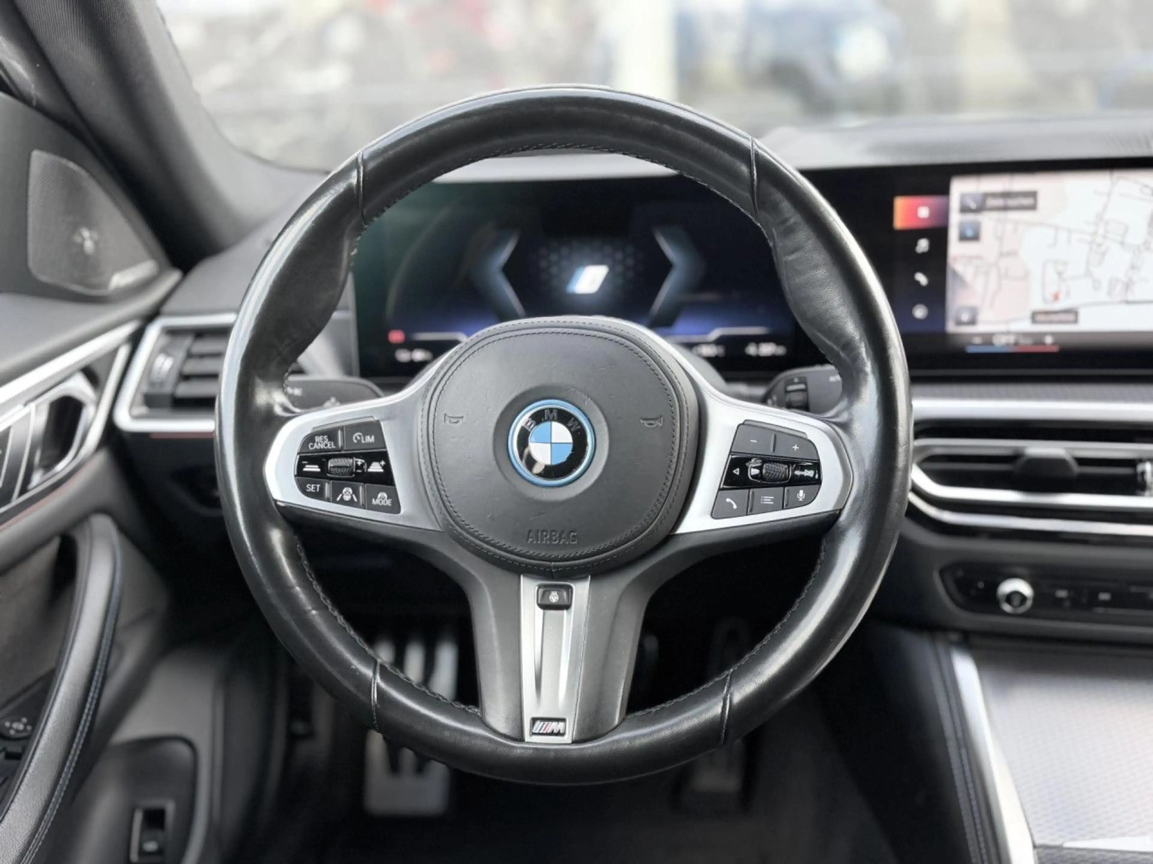 BMW i4 eD40 GC M Sport LiveProf ACC HUD Lenkradh.19" — photo 12