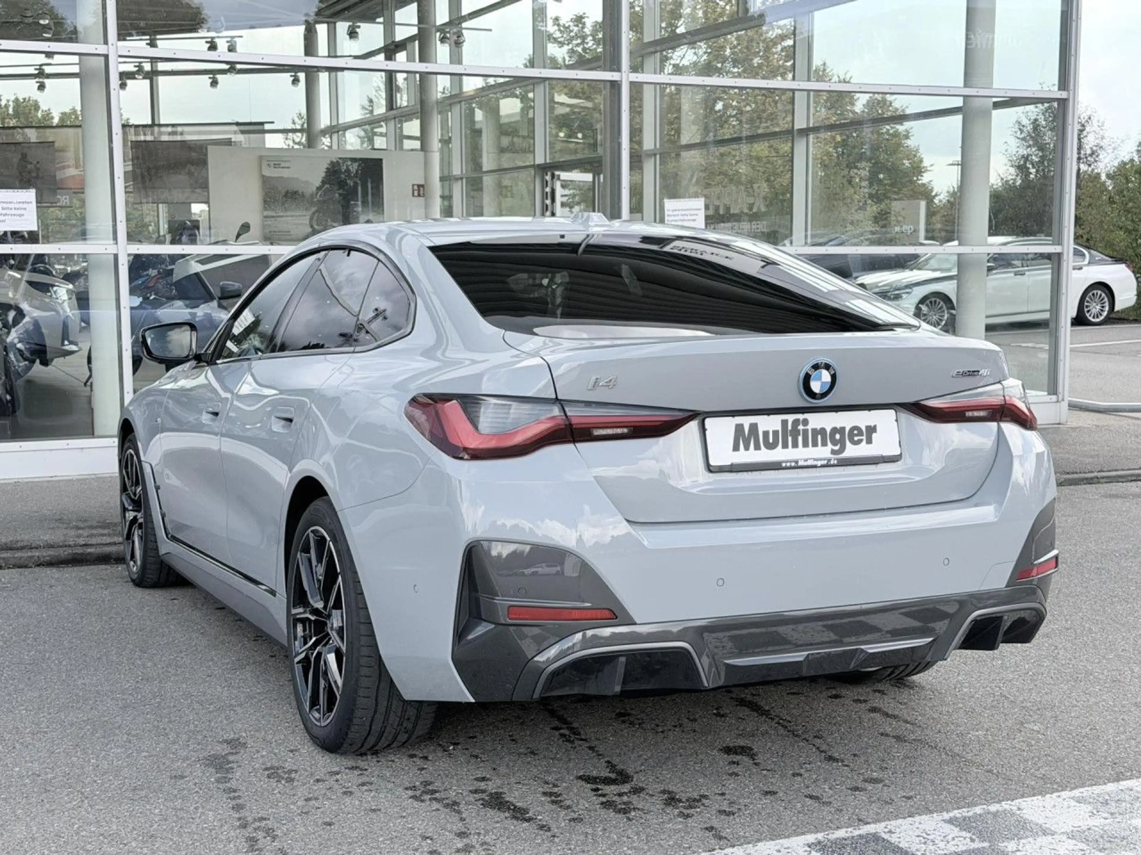 BMW i4 eD40 GC M Sport LiveProf ACC HUD Lenkradh.19" — photo 8
