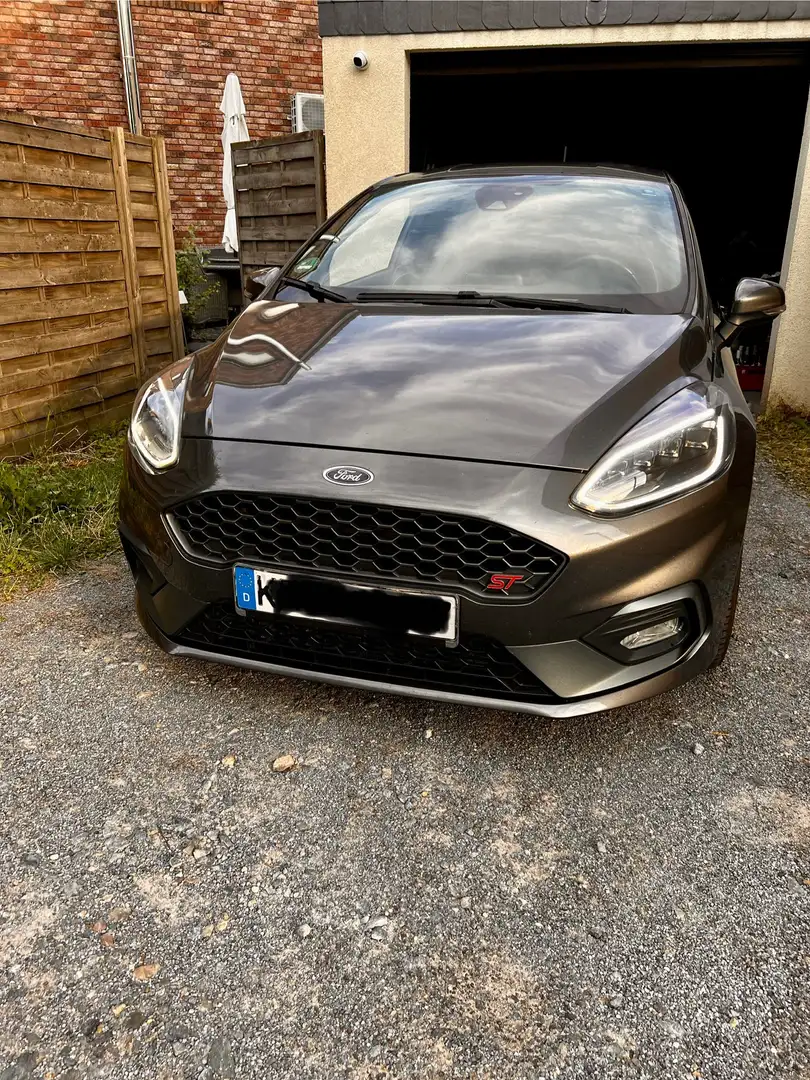 Ford Fiesta ST Grau - 2