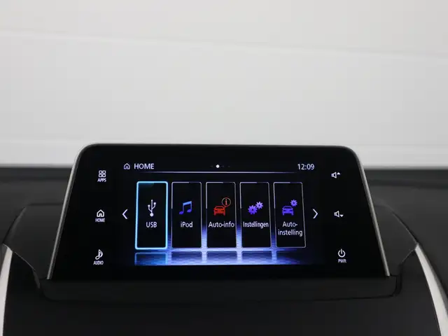 Mitsubishi Eclipse Cross view 27