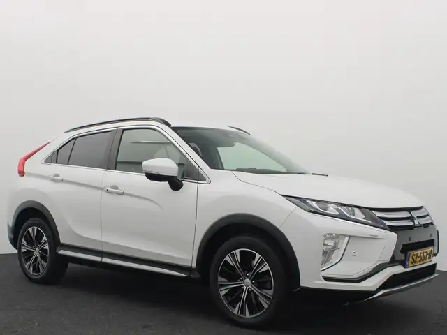 Mitsubishi Eclipse Cross view 20