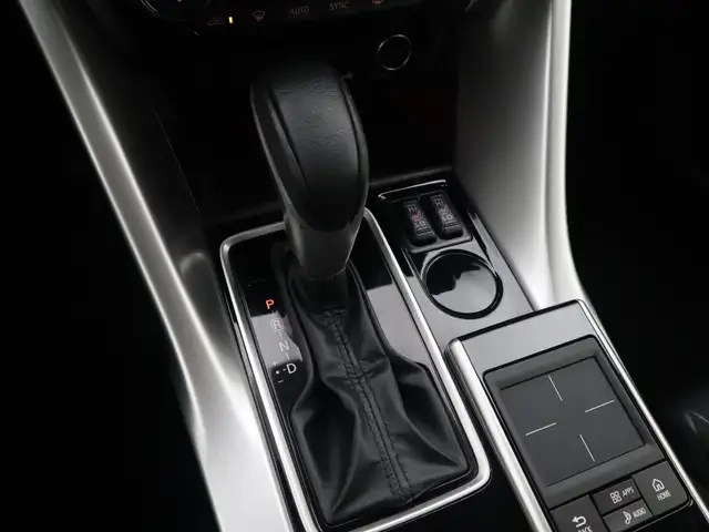 Mitsubishi Eclipse Cross view 30