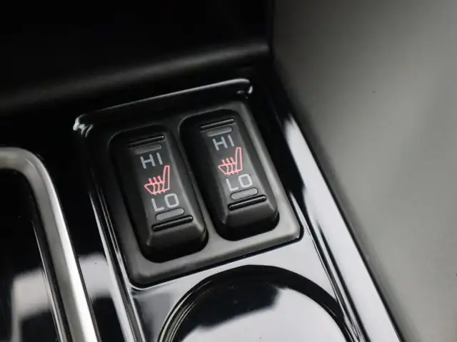 Mitsubishi Eclipse Cross view 13