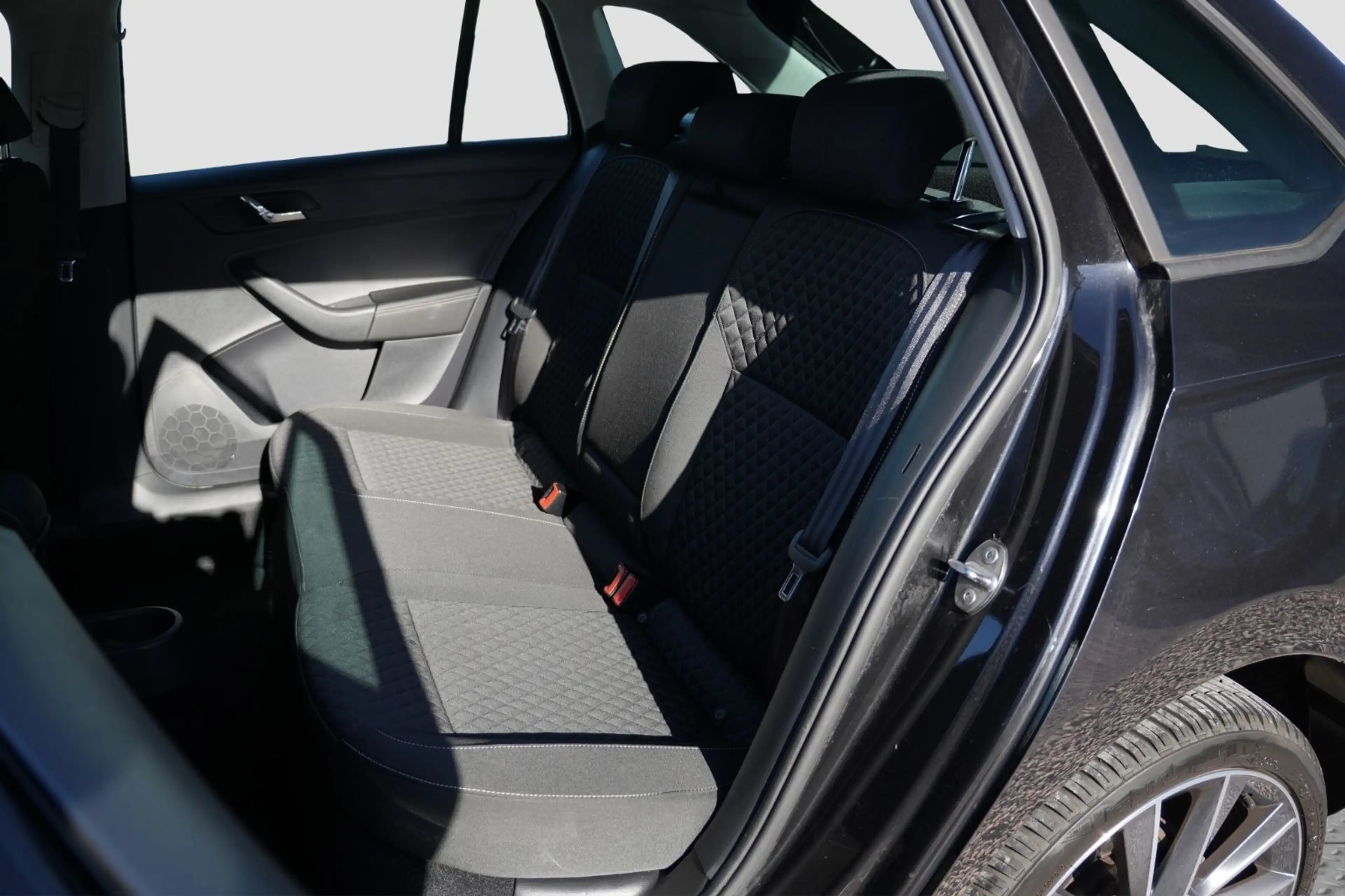 Skoda Rapid/Spaceback Spaceback Drive/PDC/APPLE CARPLAY/SZH — photo 23
