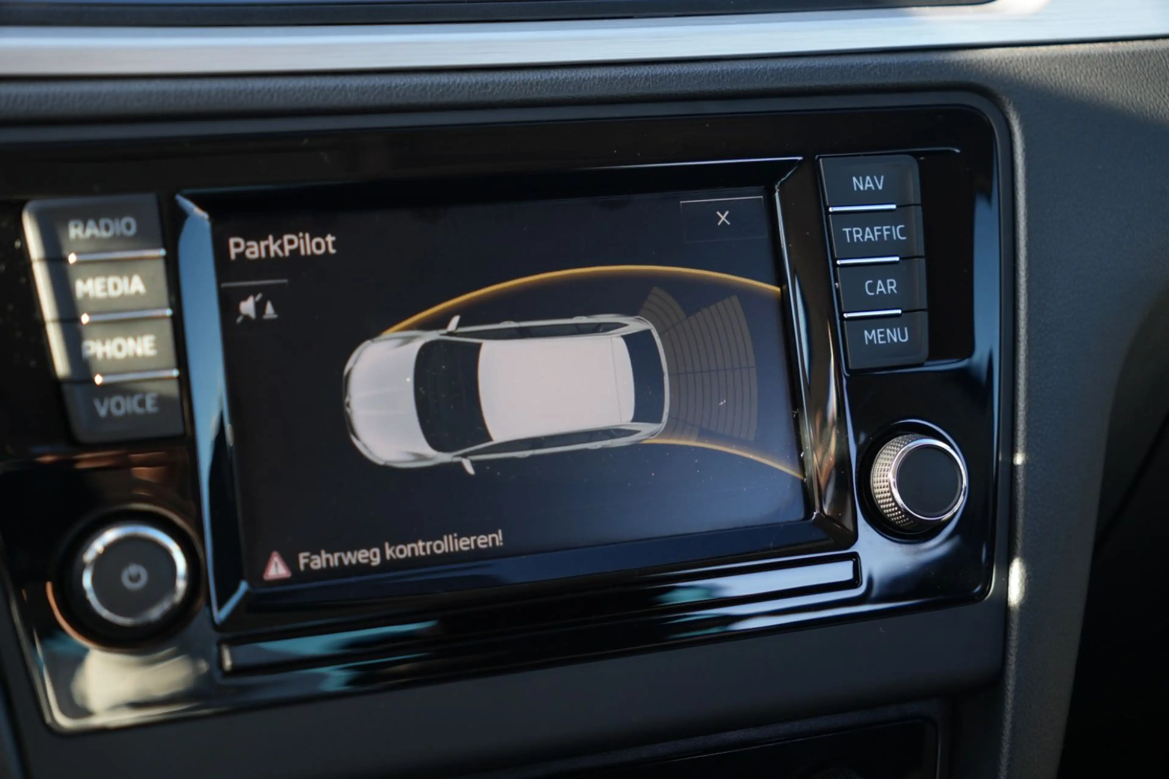 Skoda Rapid/Spaceback Spaceback Drive/PDC/APPLE CARPLAY/SZH — photo 11