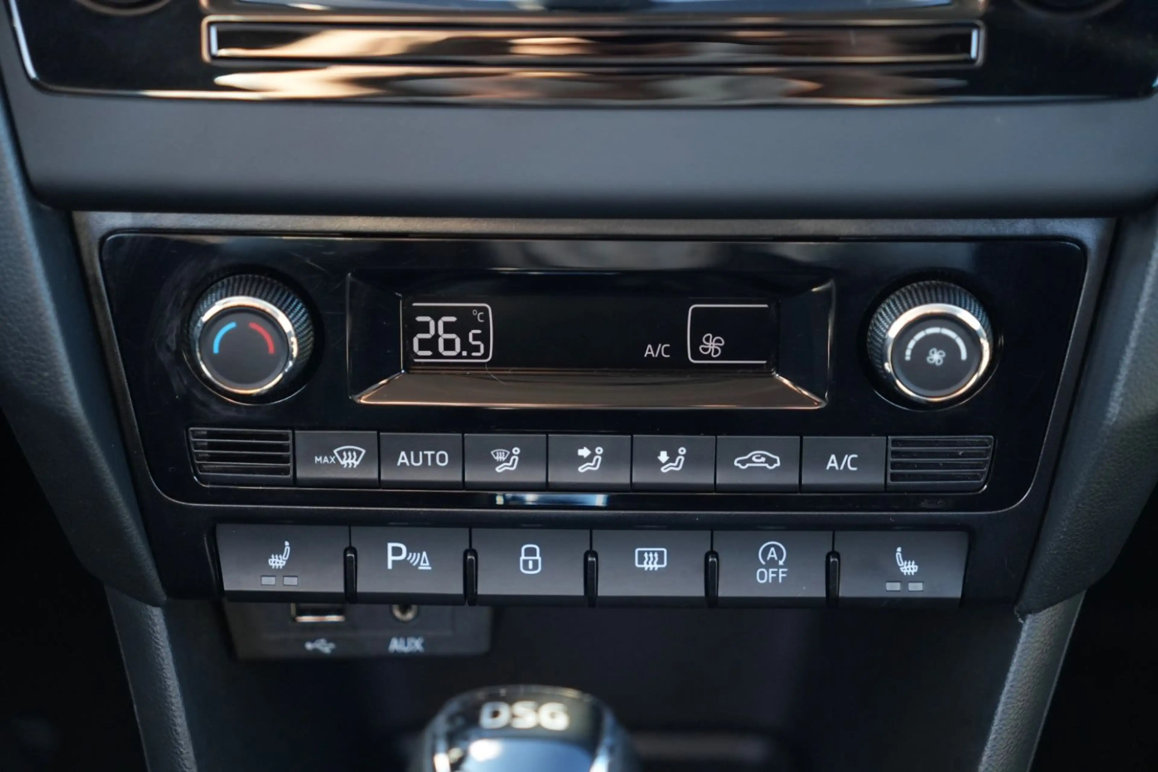 Skoda Rapid/Spaceback Spaceback Drive/PDC/APPLE CARPLAY/SZH — photo 18