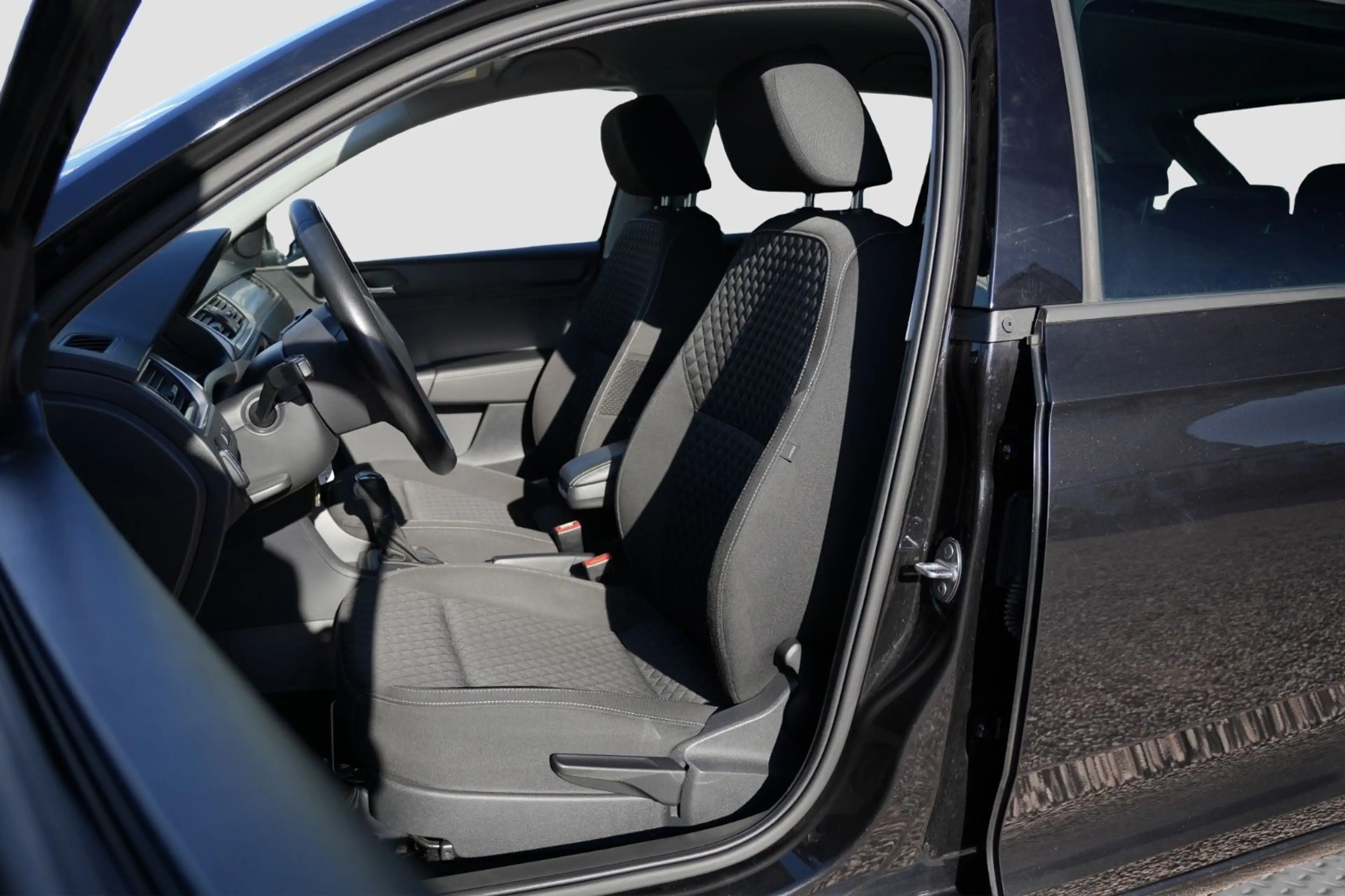 Skoda Rapid/Spaceback Spaceback Drive/PDC/APPLE CARPLAY/SZH — photo 22