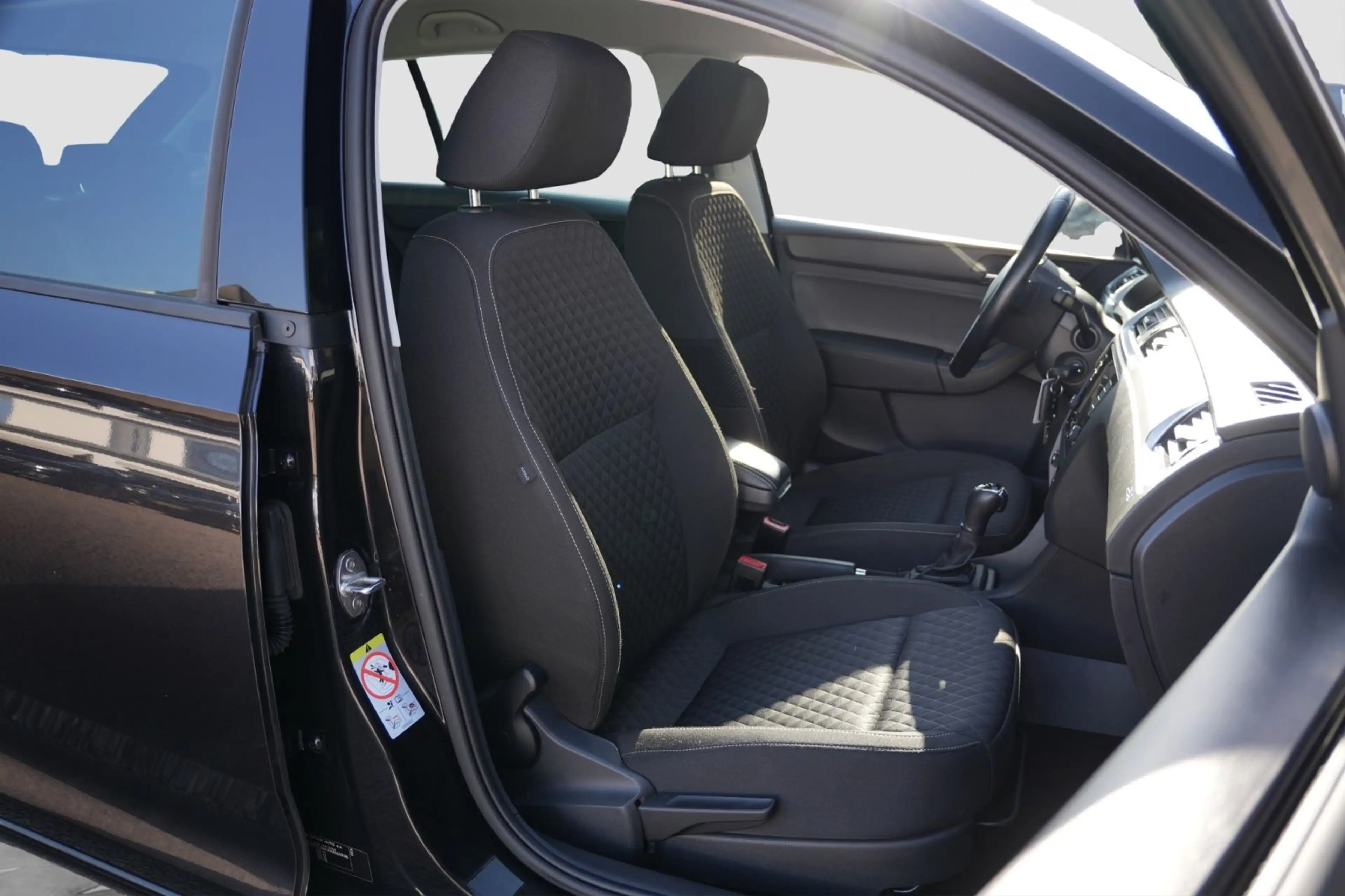 Skoda Rapid/Spaceback Spaceback Drive/PDC/APPLE CARPLAY/SZH — photo 25