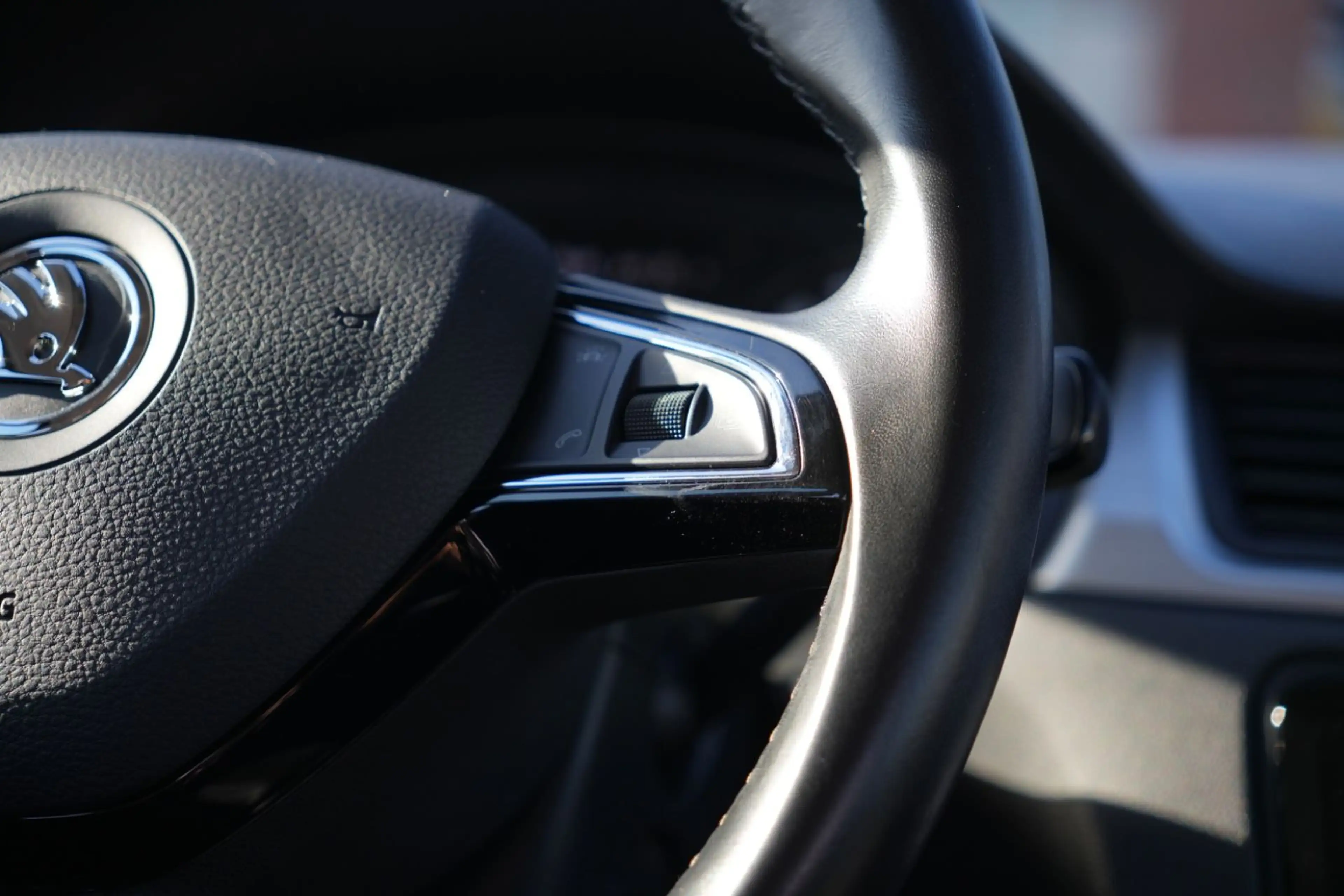 Skoda Rapid/Spaceback Spaceback Drive/PDC/APPLE CARPLAY/SZH — photo 15