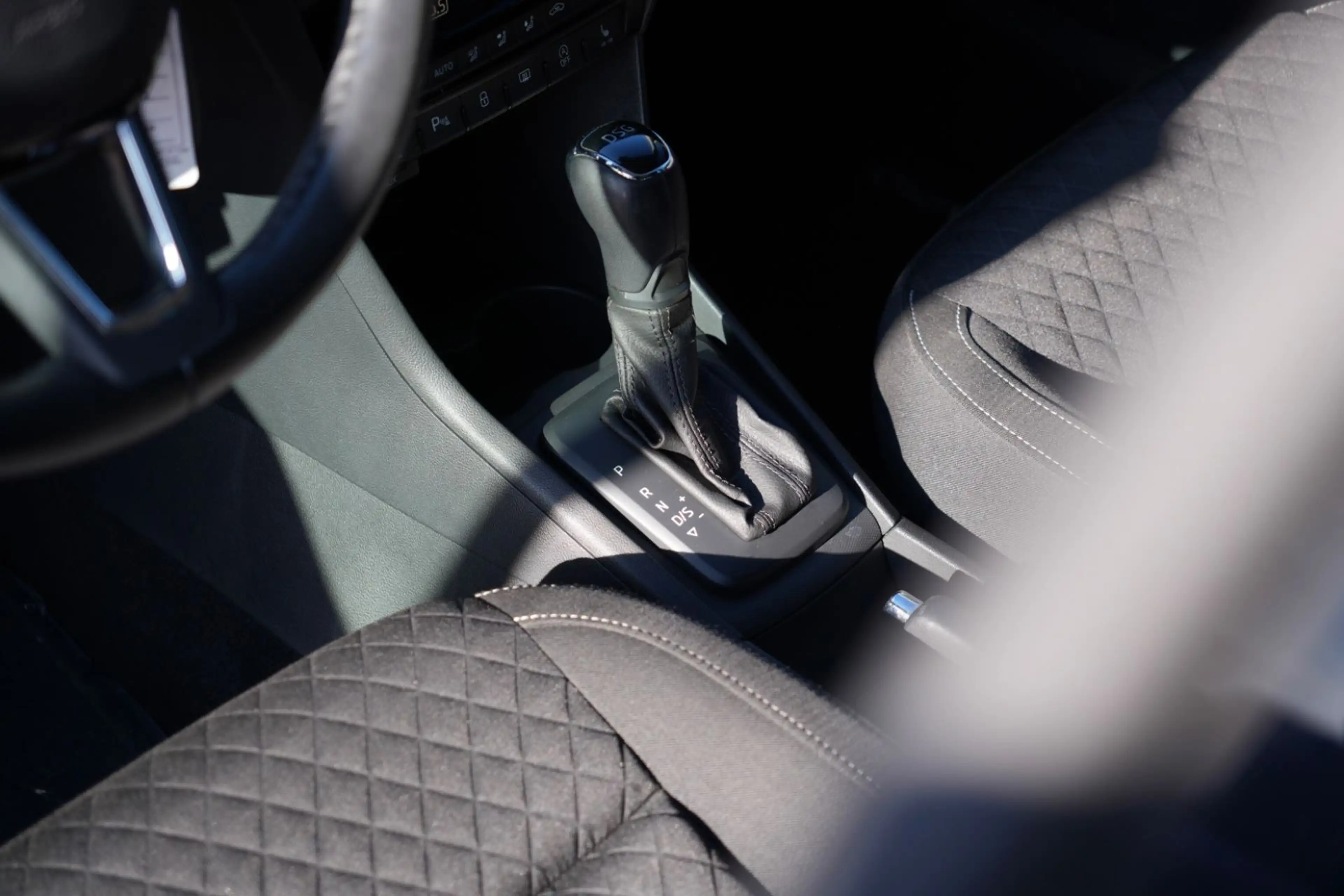 Skoda Rapid/Spaceback Spaceback Drive/PDC/APPLE CARPLAY/SZH — photo 16