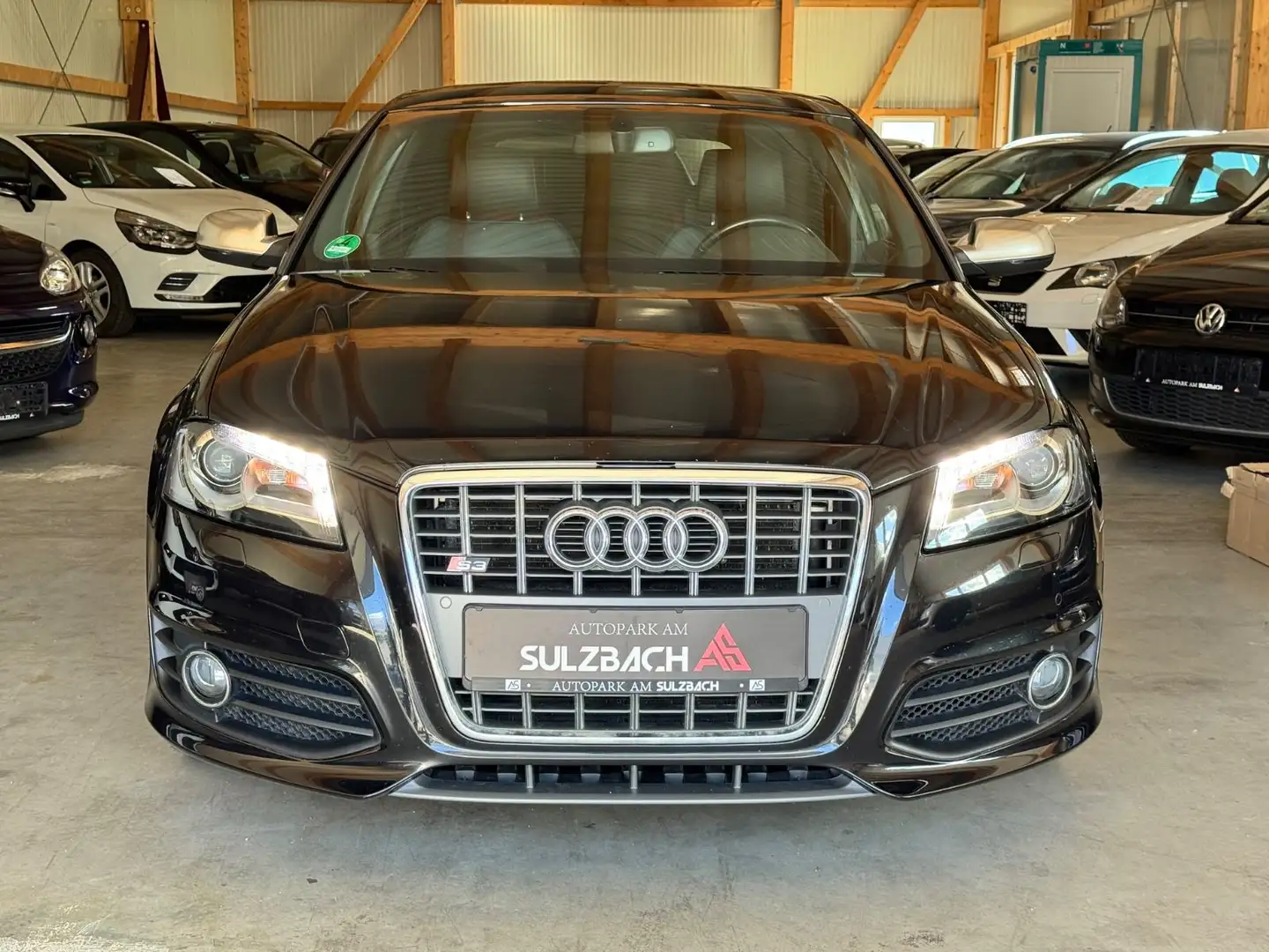 Audi S3 2.0 TFSI quattro/1.HAND/SHZ/NAVI Noir - 2