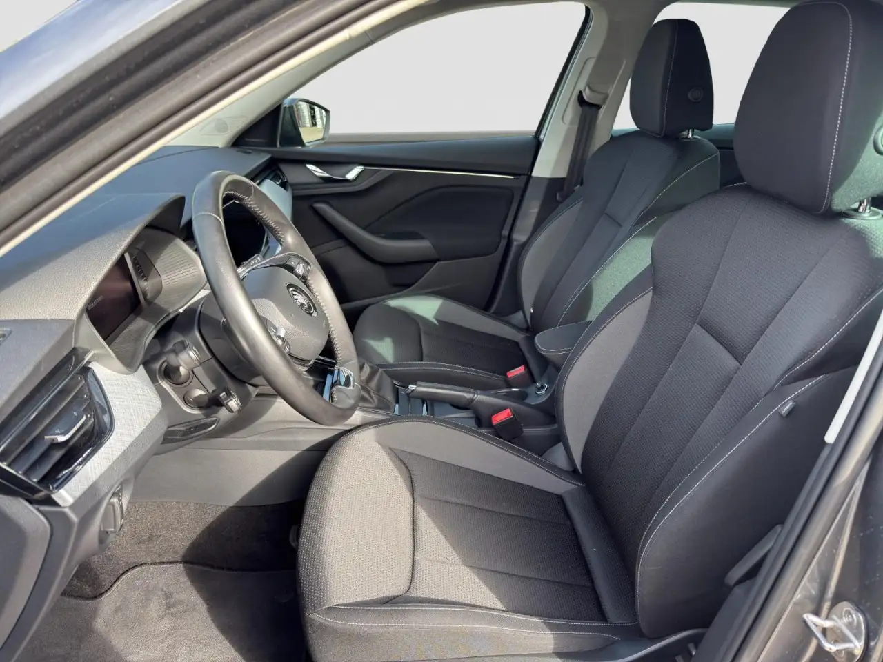 Skoda Kamiq 1.5 TSI Tour AHK KAMERA TEMPOMAT Klima Navi, миниатюра 9