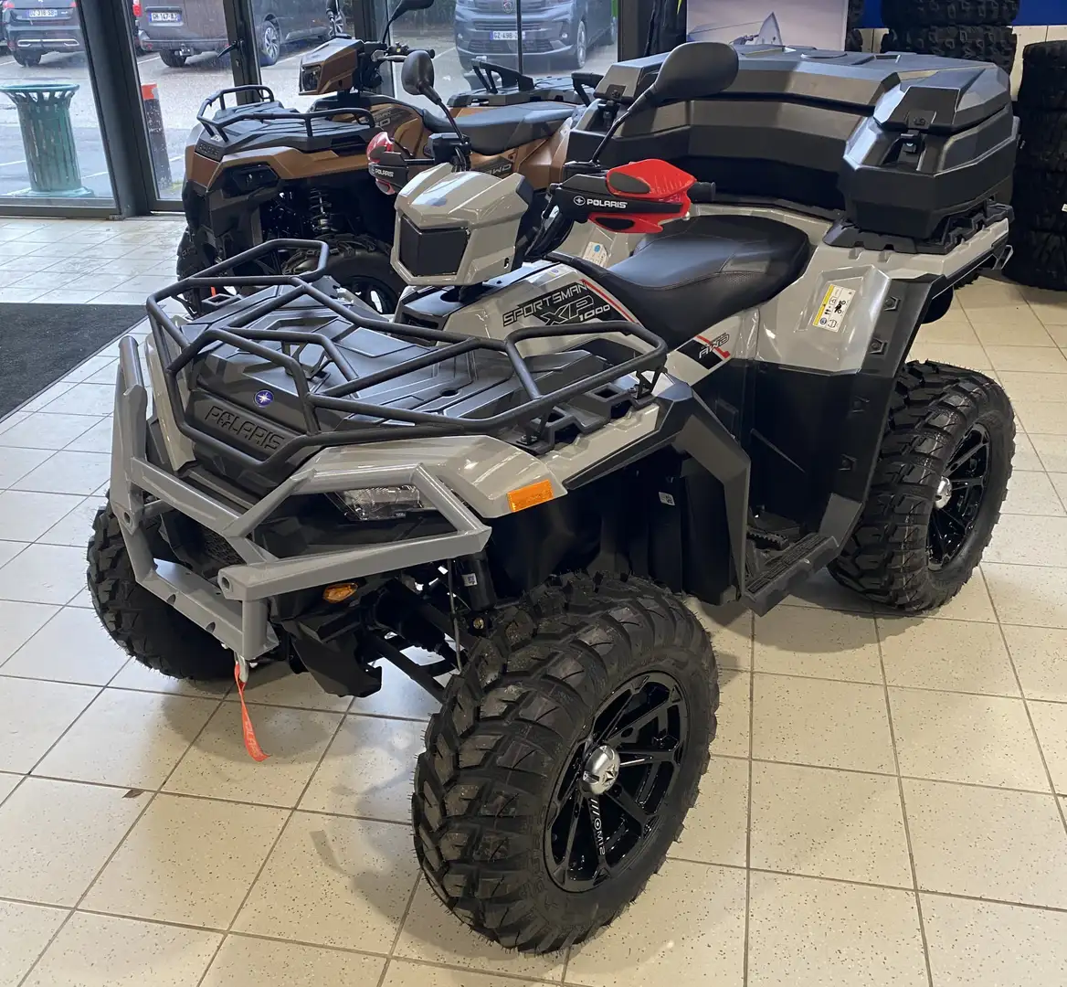 Polaris Gris - 2