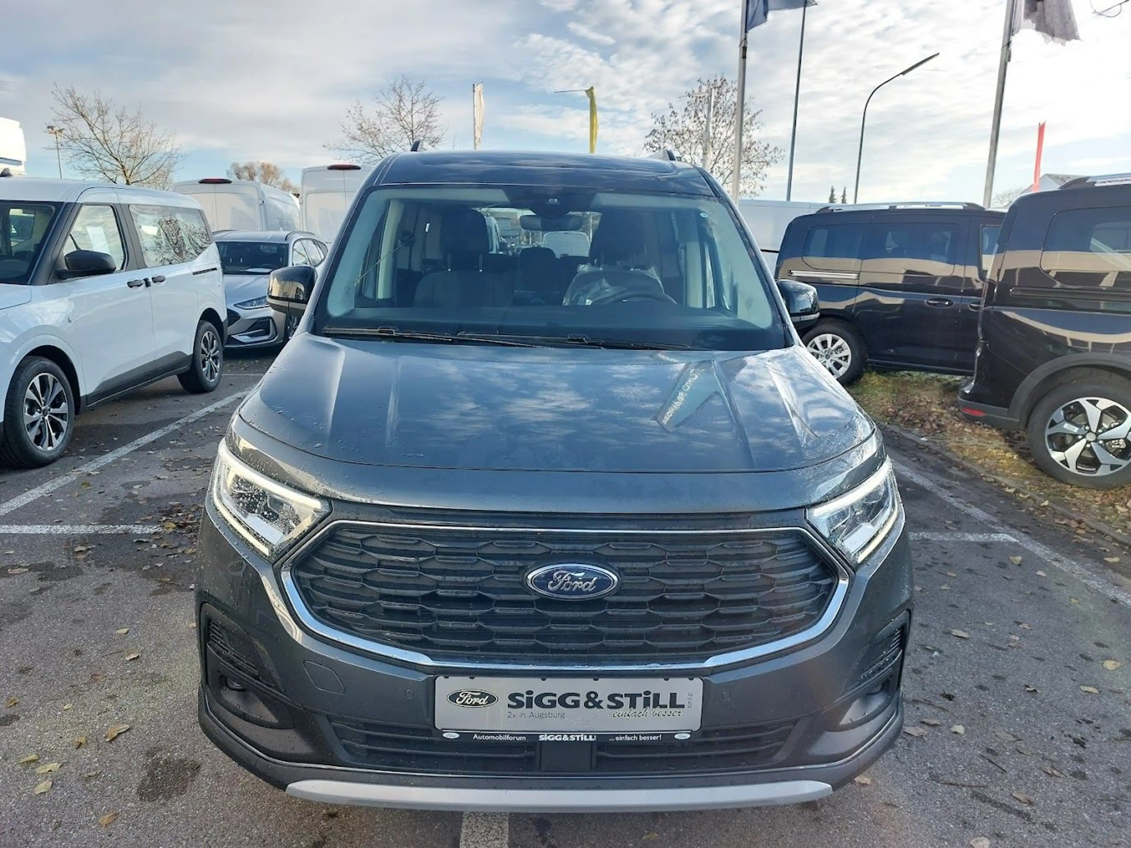 Ford Tourneo Connect Active 2.0 UMRÜSTOPTION ROLLSTUHL — photo 3
