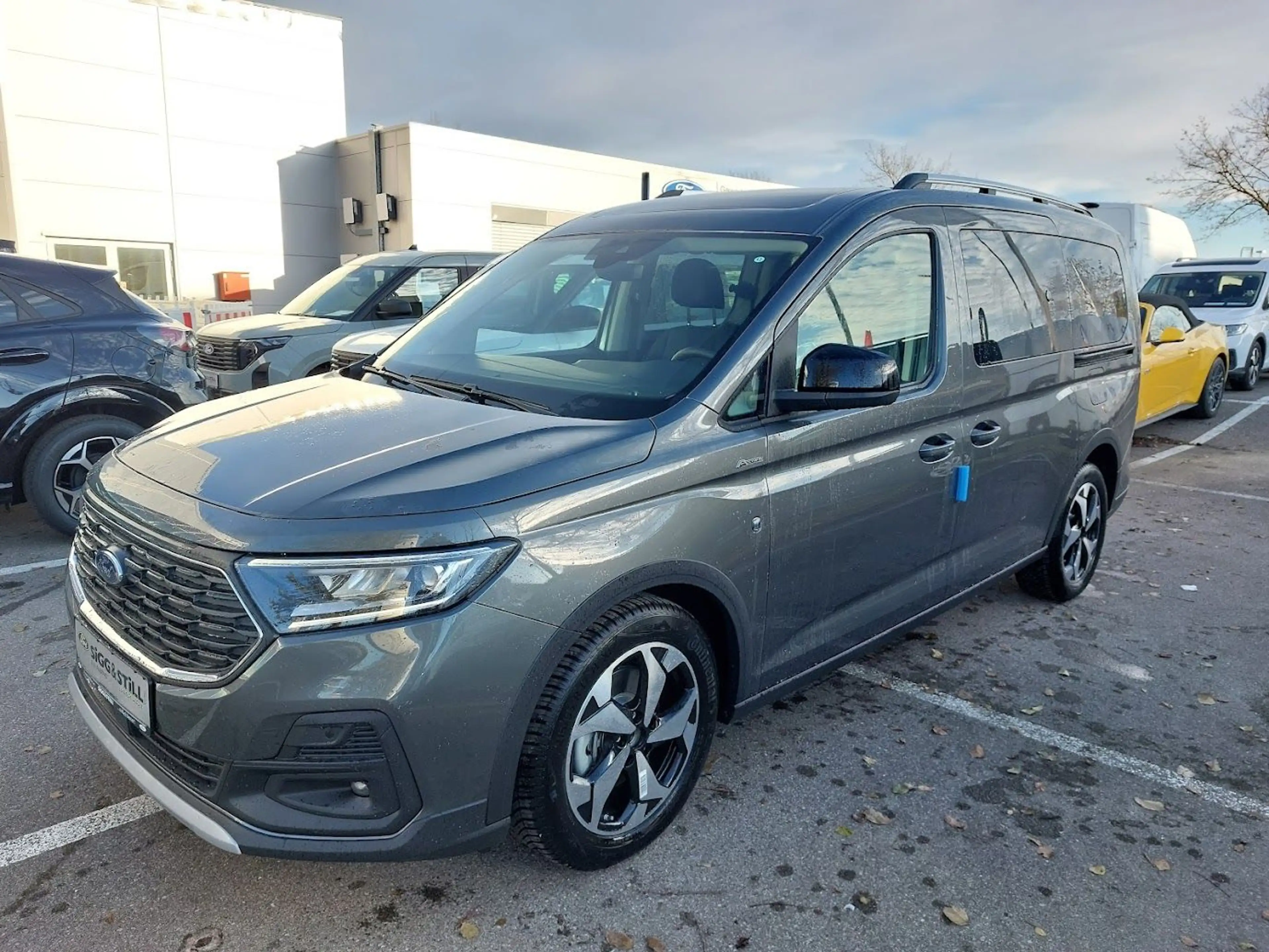 Ford Tourneo Connect Active 2.0 UMRÜSTOPTION ROLLSTUHL — photo 2