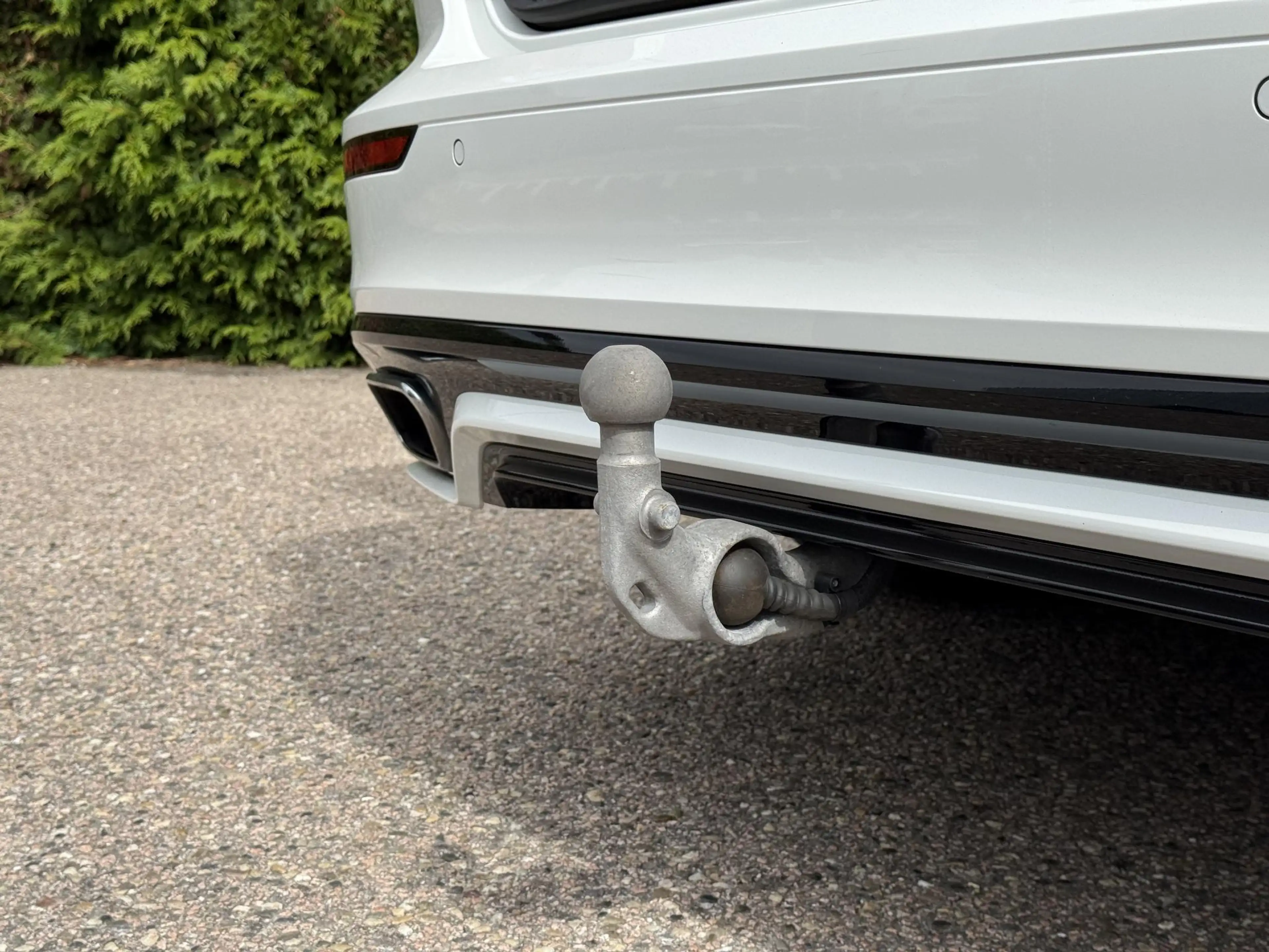 Volvo S60 2.0 B3 R-Design — photo 6