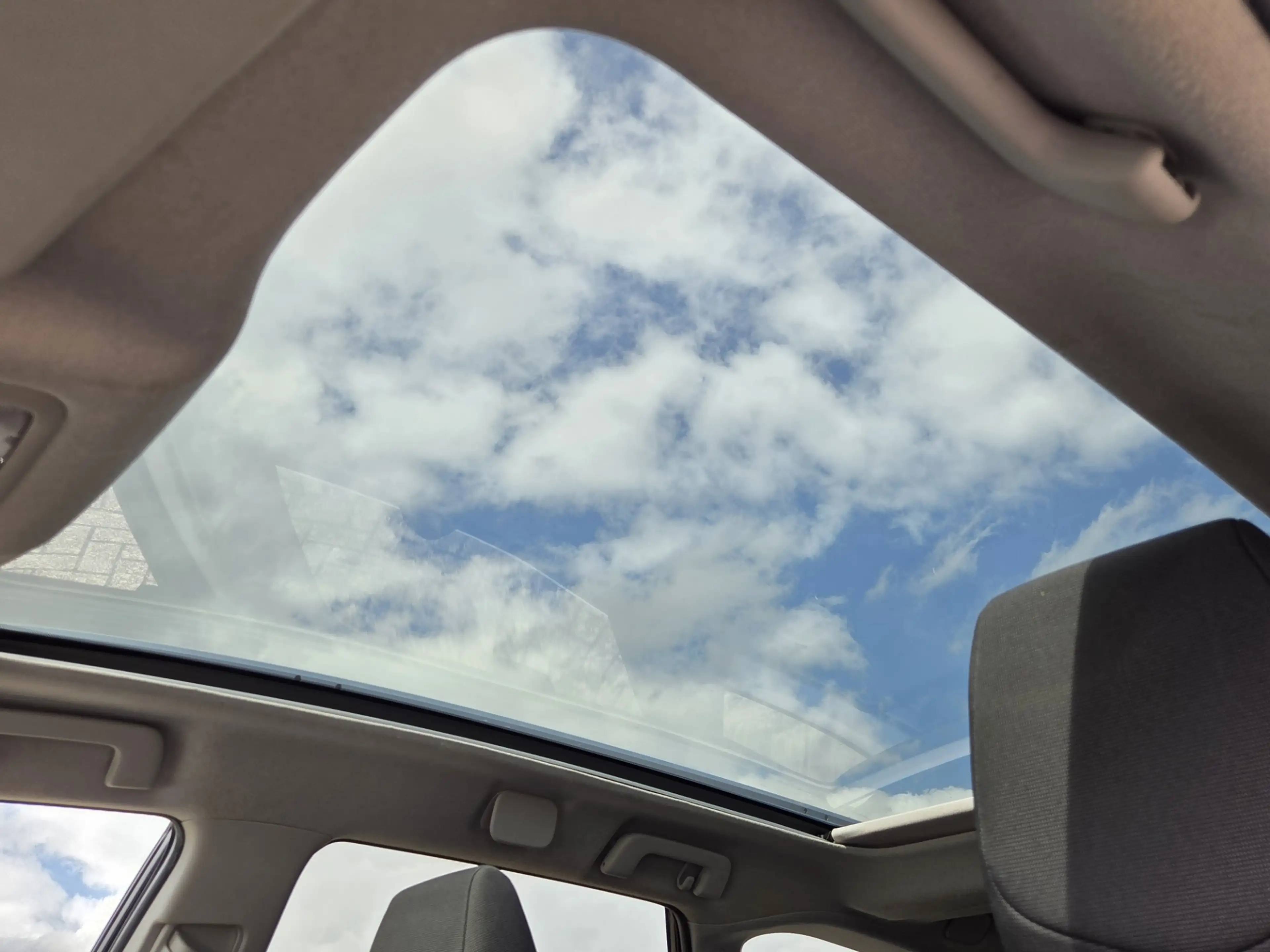 Toyota Auris Touring Sports 1.8 Hybrid Lease — photo 3
