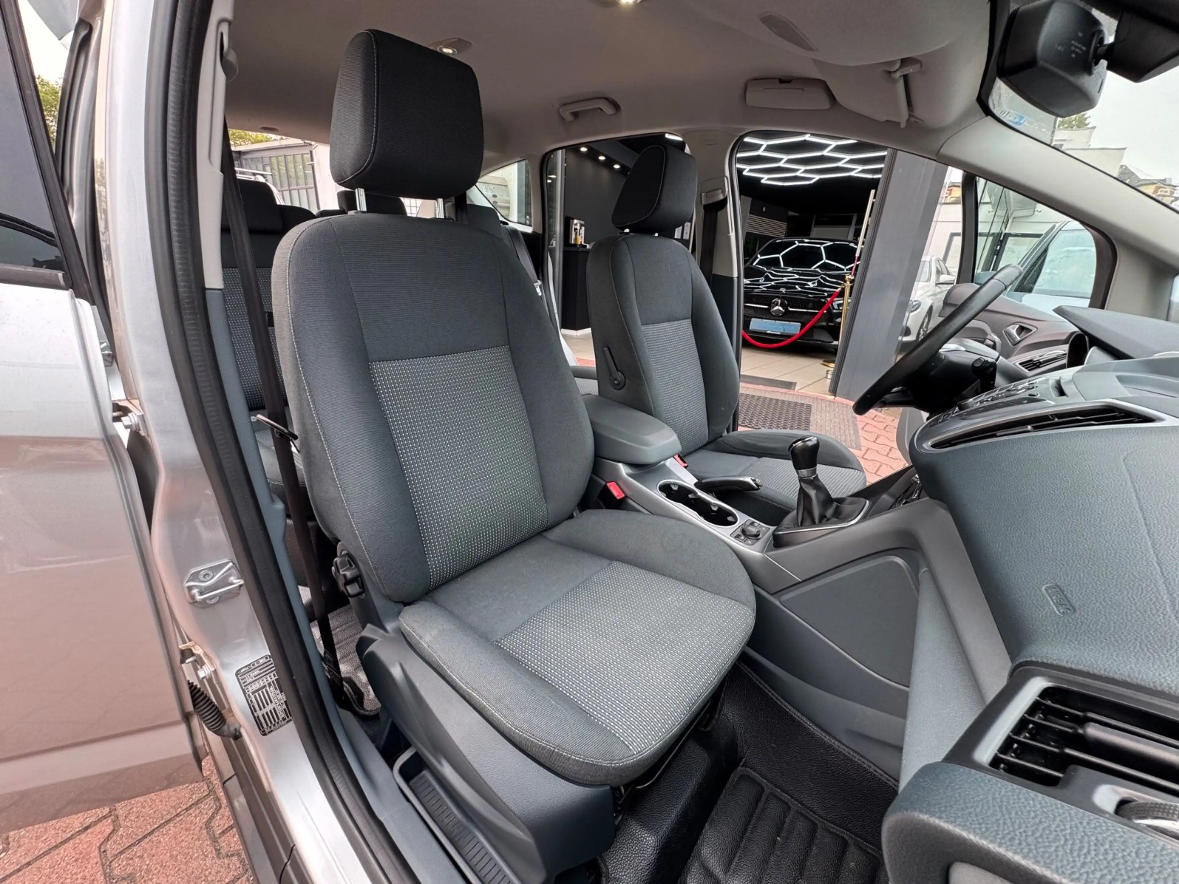 Ford C-Max C-MAX 1.6 Trend*TÜV 08/28*AHK*PDC*SHZ* — photo 18