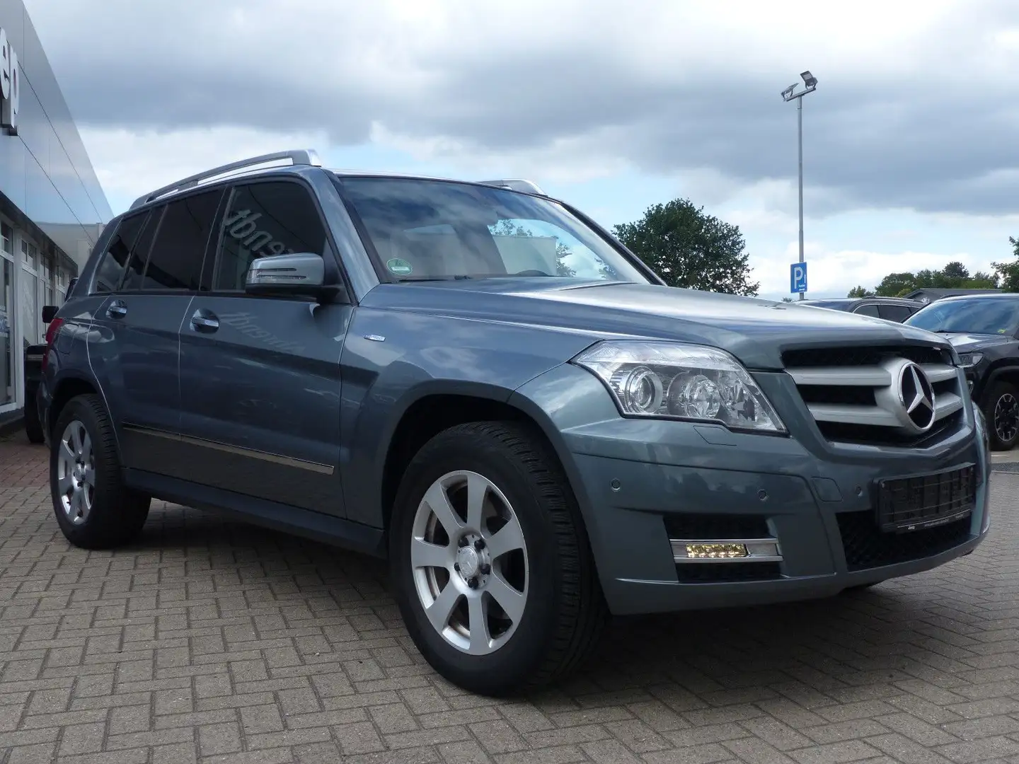 Mercedes-Benz GLK 220 Standhzg.*AHK*PDC*Dachträger*Allwetter Silver - 2