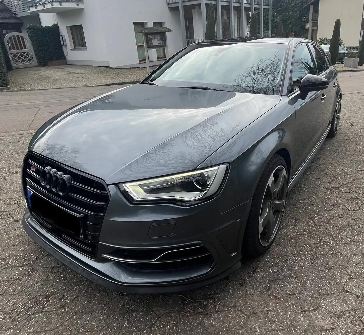 Audi S3 Limousine S tronic - 1