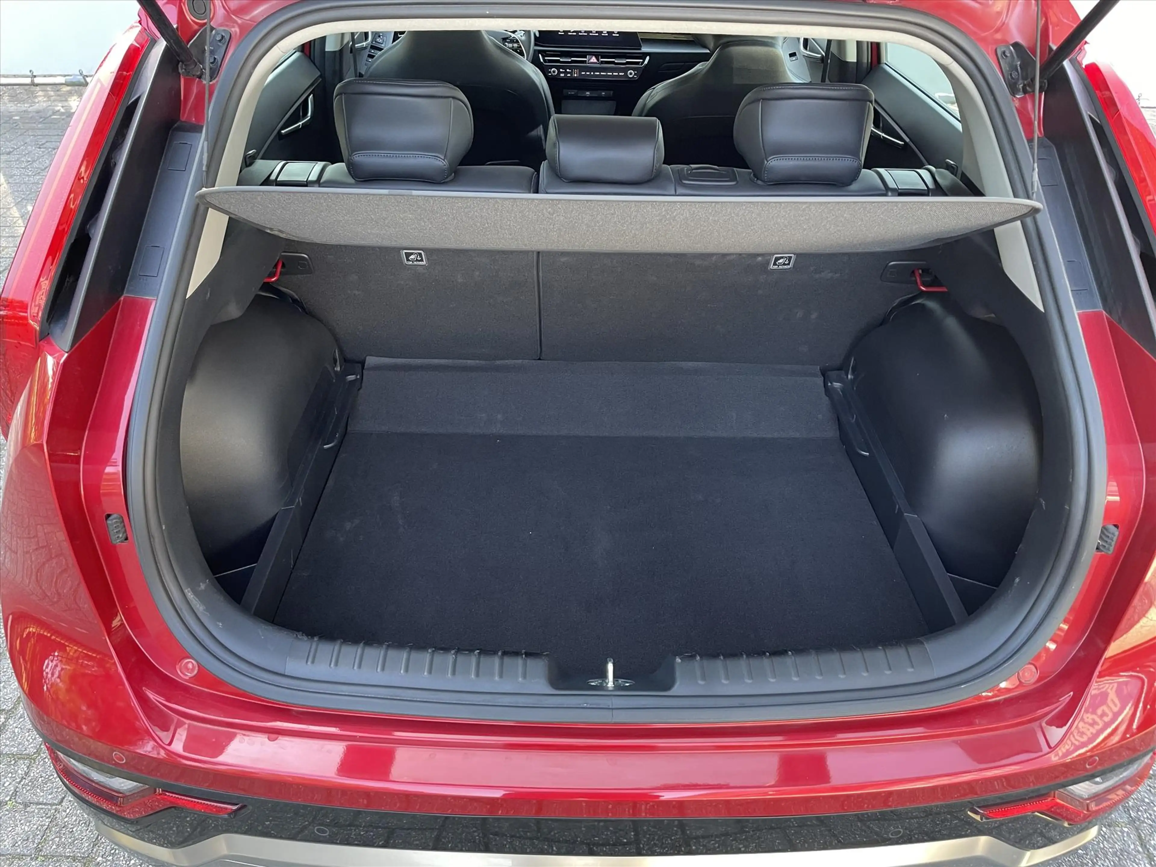 Kia Niro 1.6 Hybrid DynamicLine Edition / navi / Elektrisch — photo 12