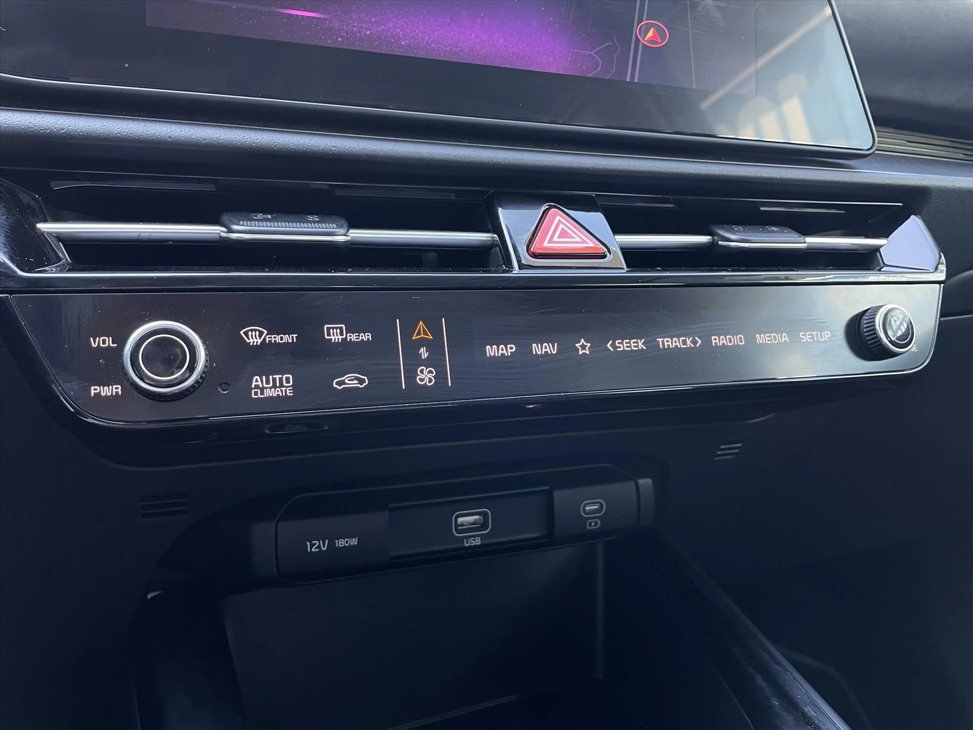 Kia Niro 1.6 Hybrid DynamicLine Edition / navi / Elektrisch — photo 21