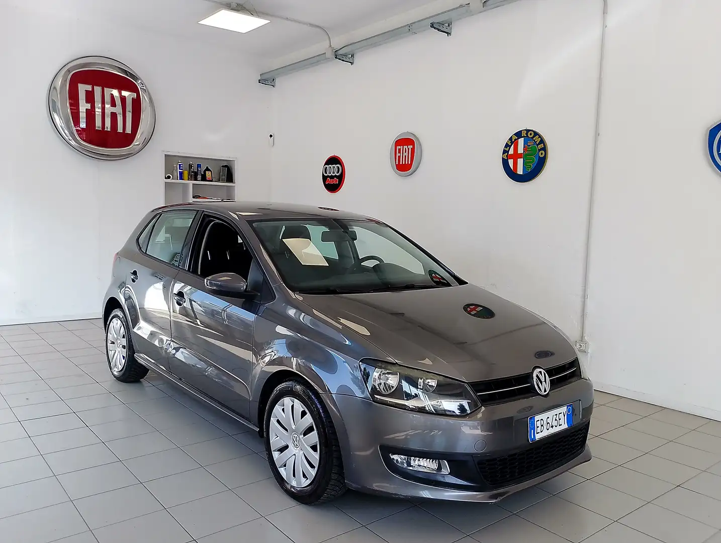 Volkswagen Polo 5p 1.6 tdi *** FRIZIONE NUOVA Grigio - 1