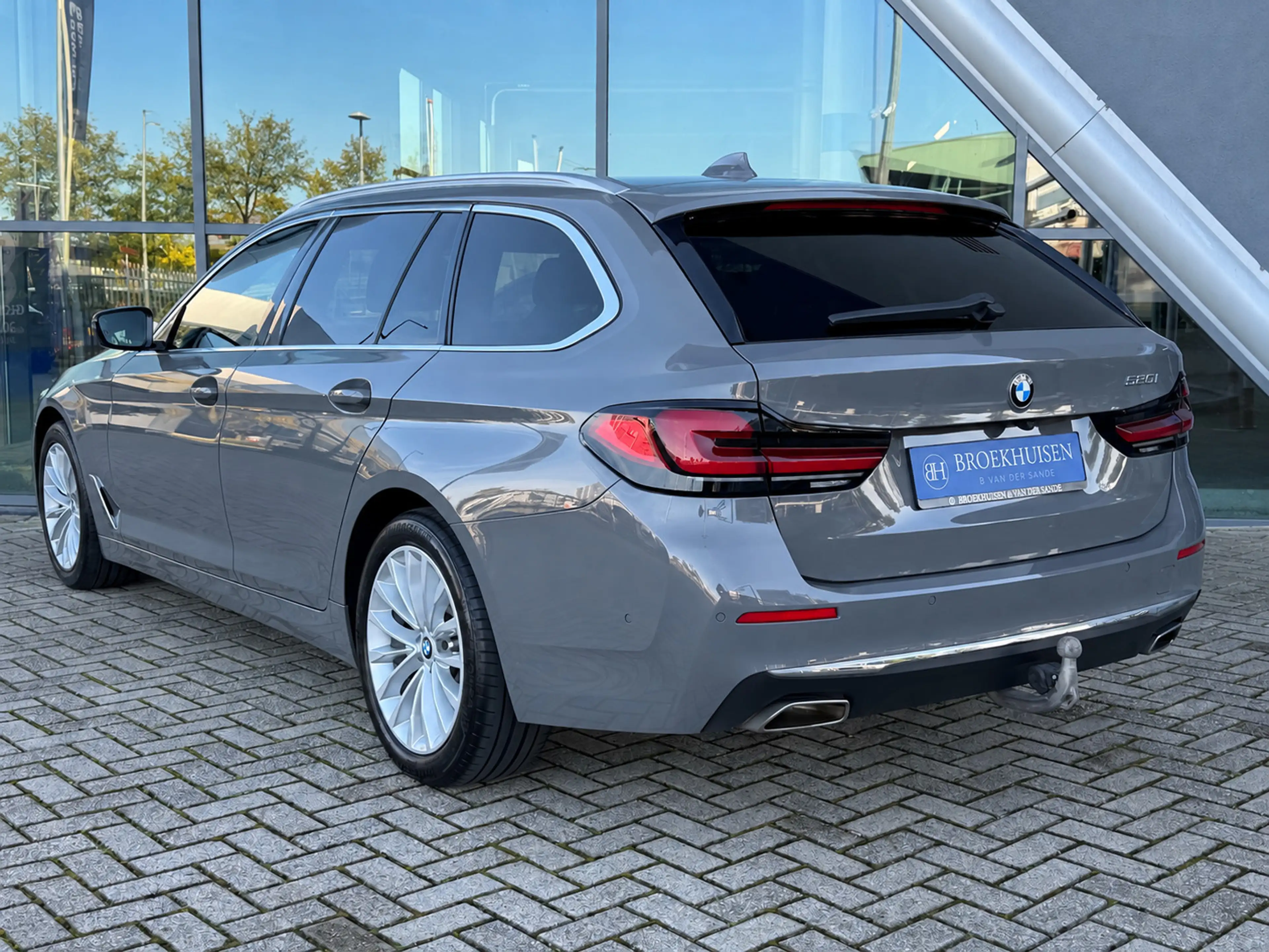 BMW 520 5-serie Touring 520i High Executive Edition 184pk — photo 4
