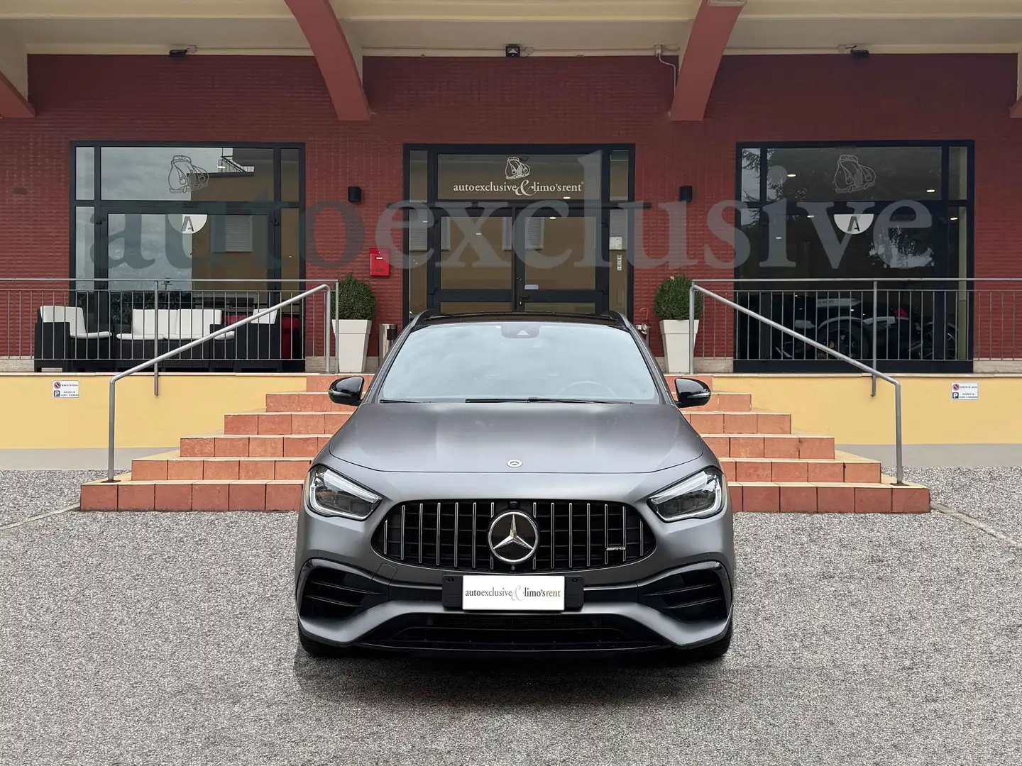 Mercedes-Benz GLA 45 AMG GLA AMG 45 S 4matic+ auto Šedá - 2