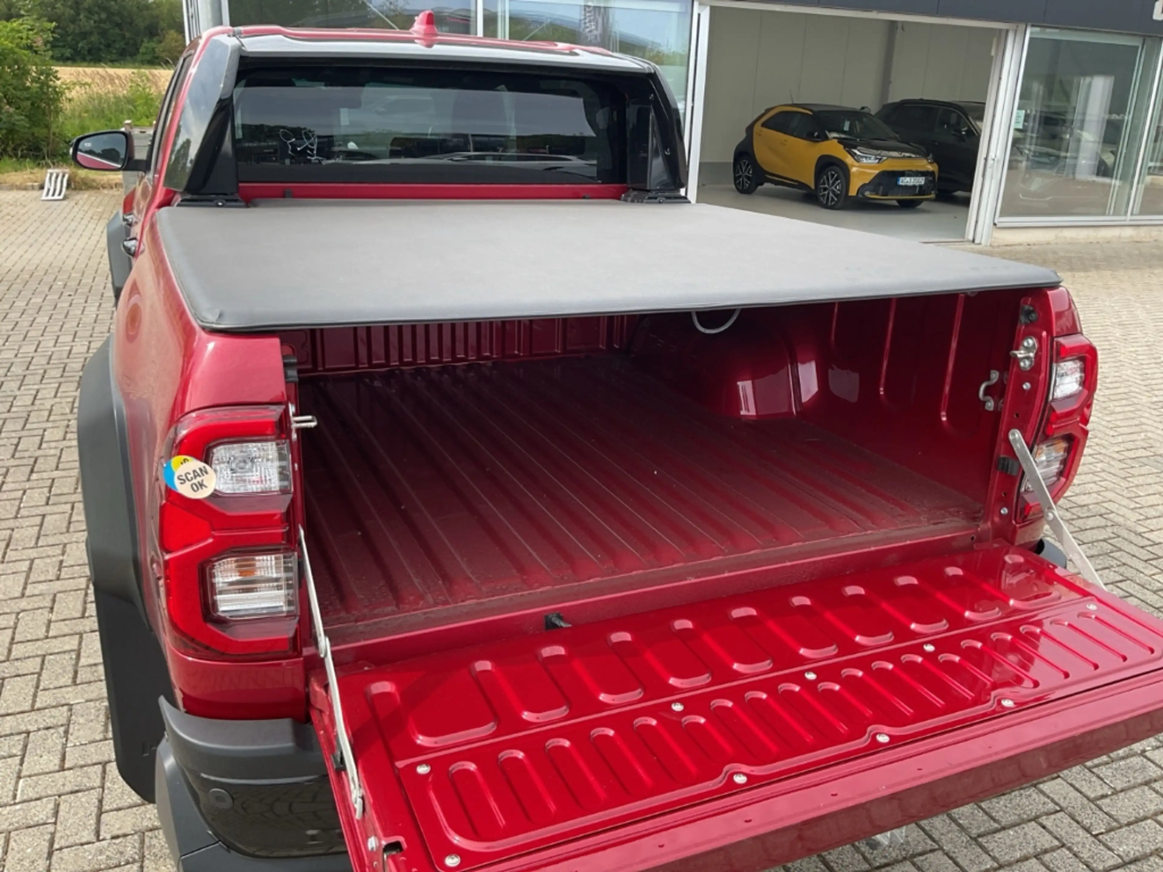 Toyota Hilux Double Cab GR Sport 4x4 Navi Soundsystem JBL 360 K — photo 7