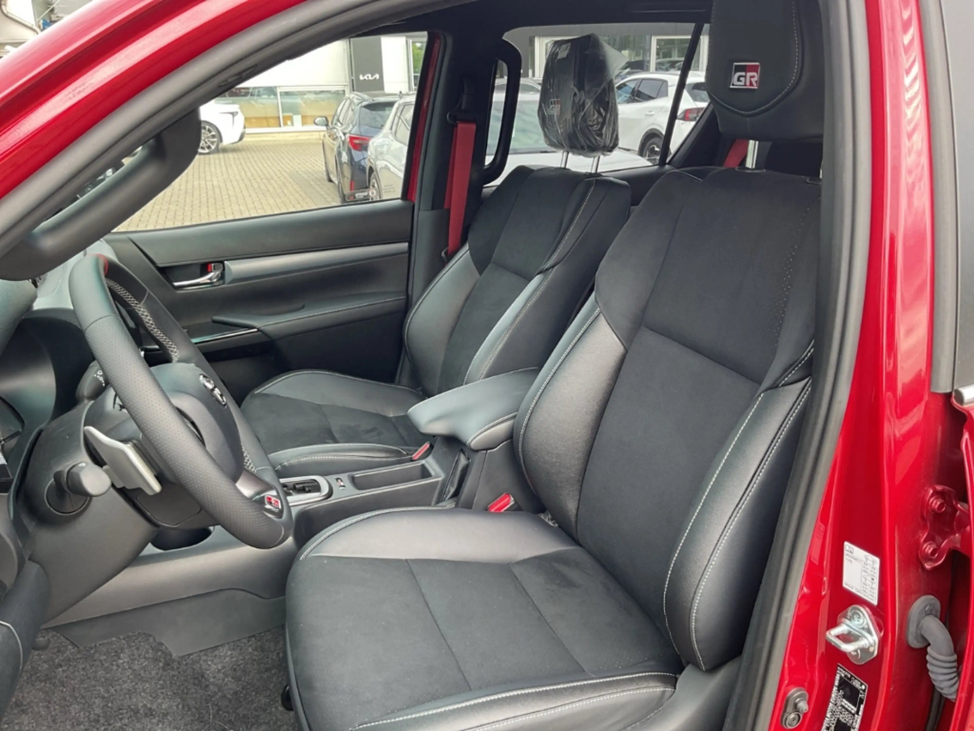 Toyota Hilux Double Cab GR Sport 4x4 Navi Soundsystem JBL 360 K — photo 8
