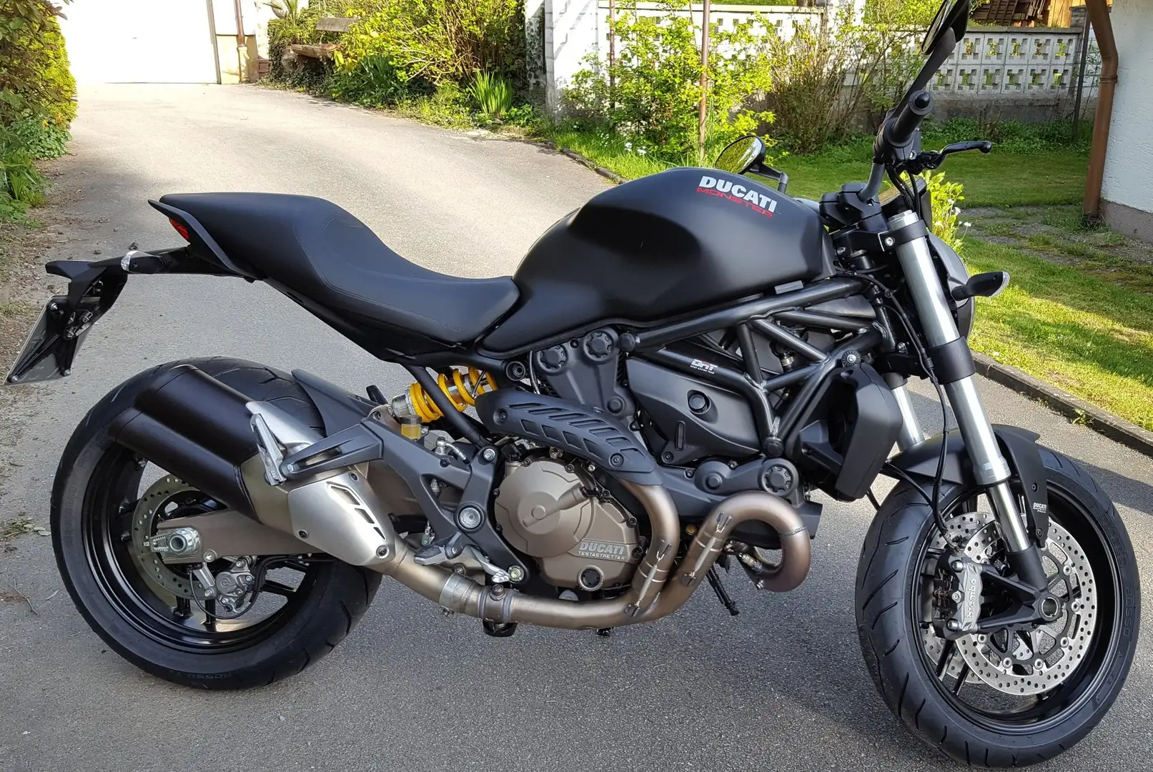 Ducati Monster 821 schwarz-matt Negru - 1