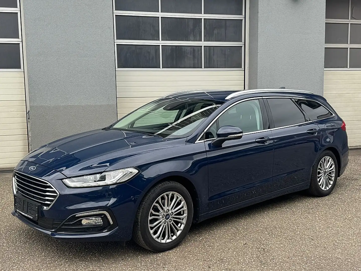 Ford Mondeo Traveller Titanium 2,0 EcoBlue Aut. Bleu - 1