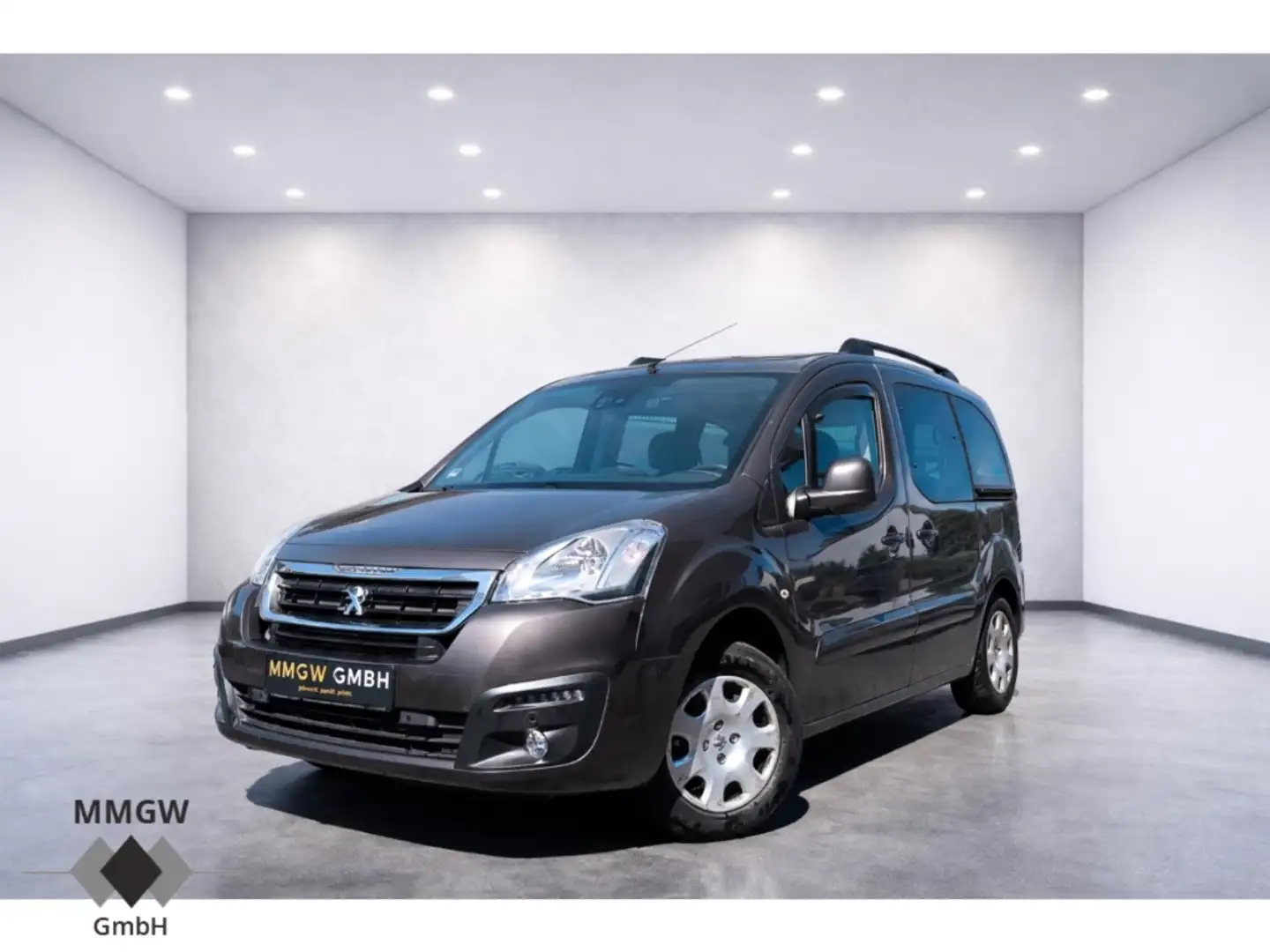 Peugeot Partner Tepee Allure 1.2 PureTech Motorschaden/110/AHK Schwarz - 1