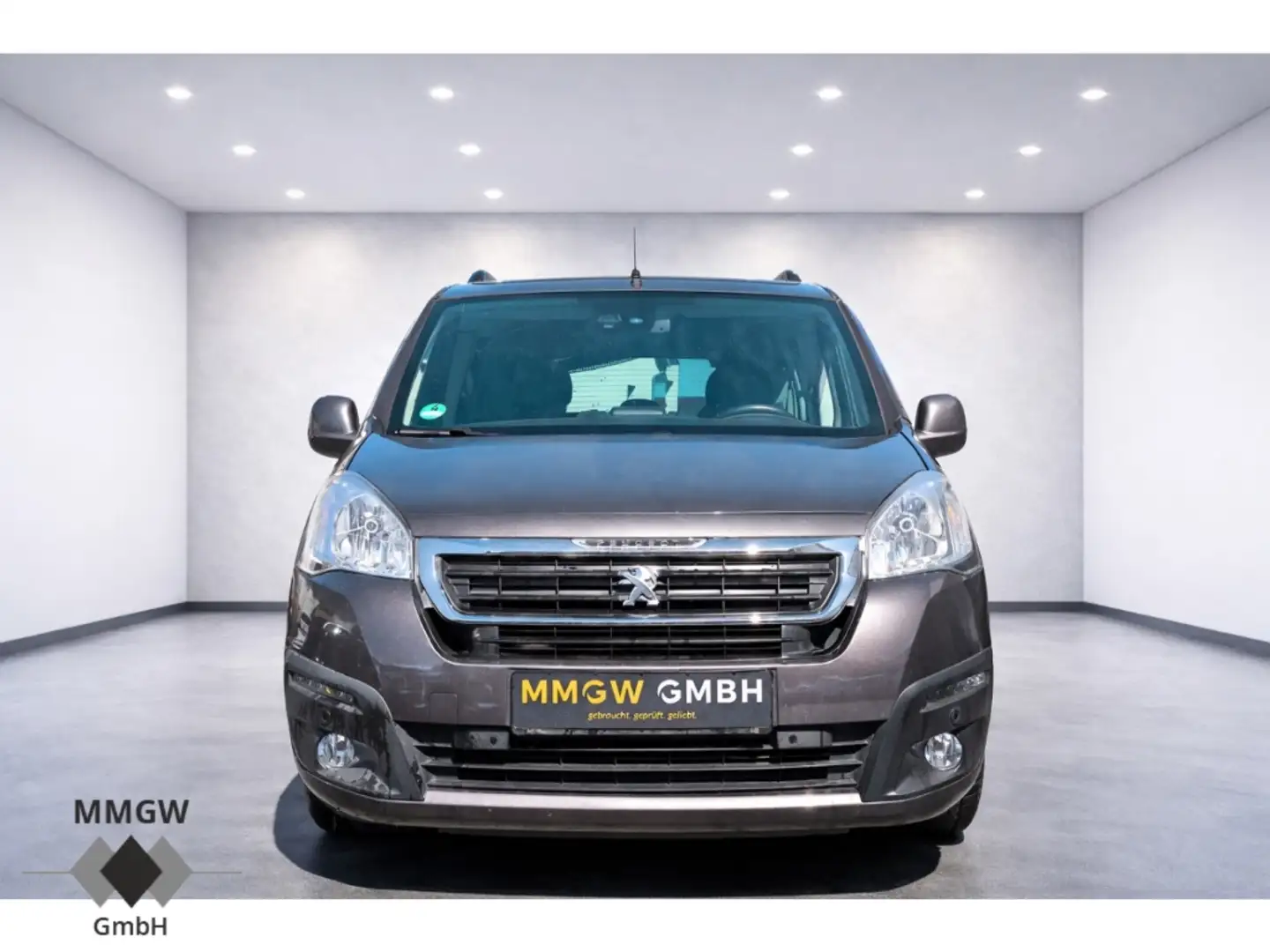 Peugeot Partner Tepee Allure 1.2 PureTech Motorschaden/110/AHK Schwarz - 2